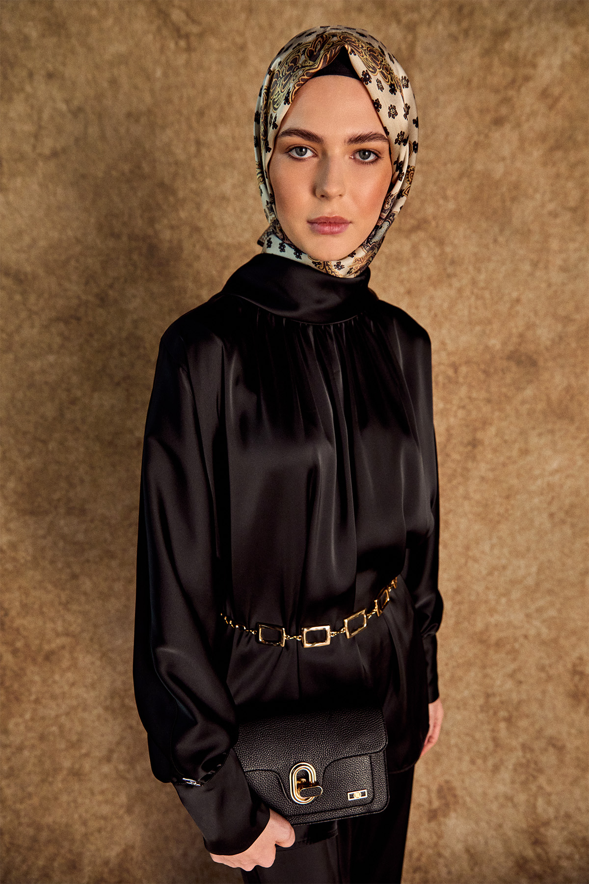 Çok Bölmeli Omuz Çantası, Tesettür Giyim