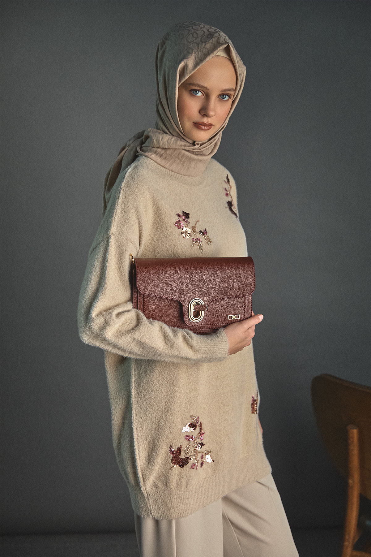 Çok Bölmeli Omuz Çantası, Tesettür Giyim