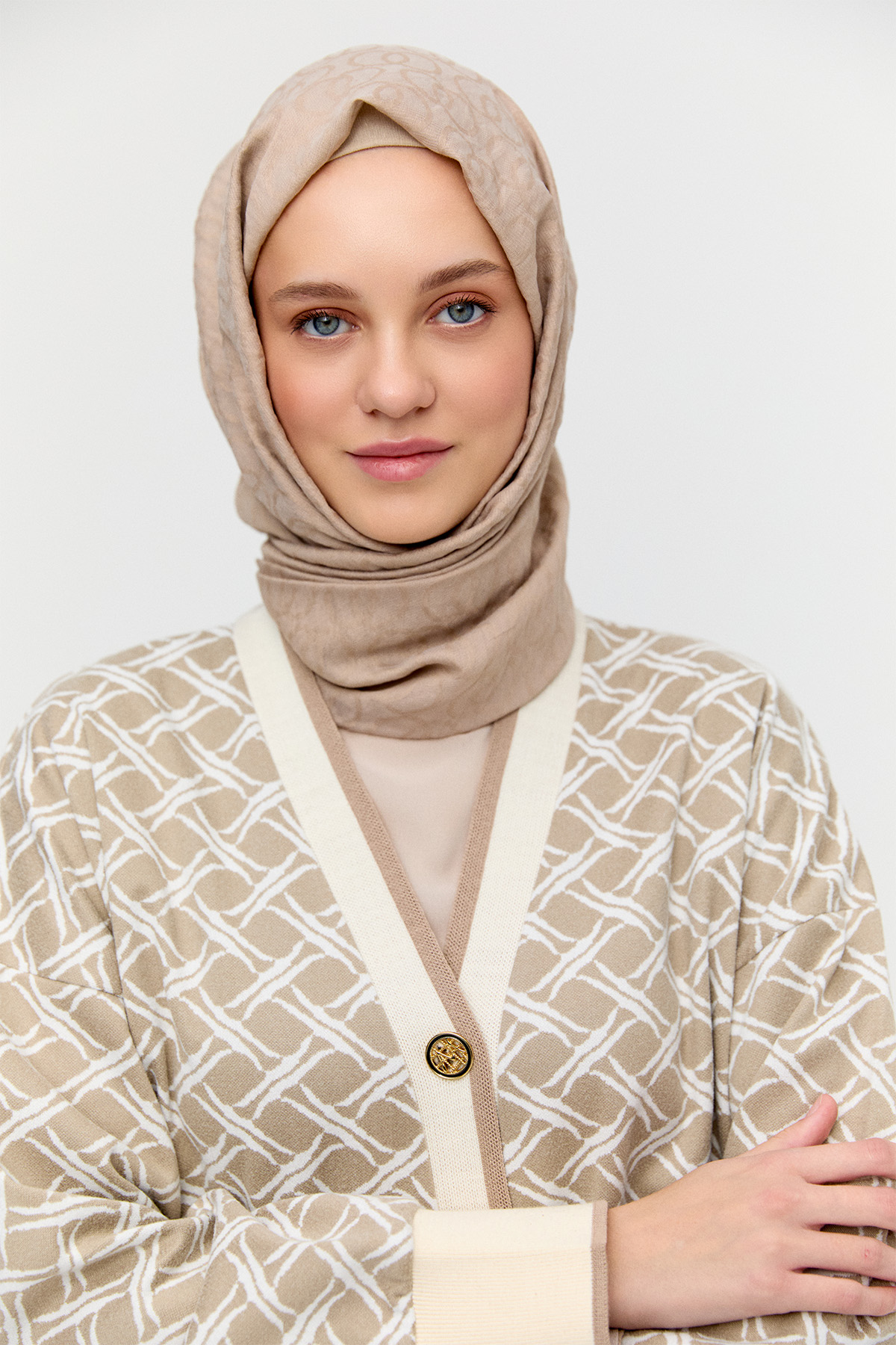 Desenli Ribanalı Triko Hırka, Tesettür Giyim