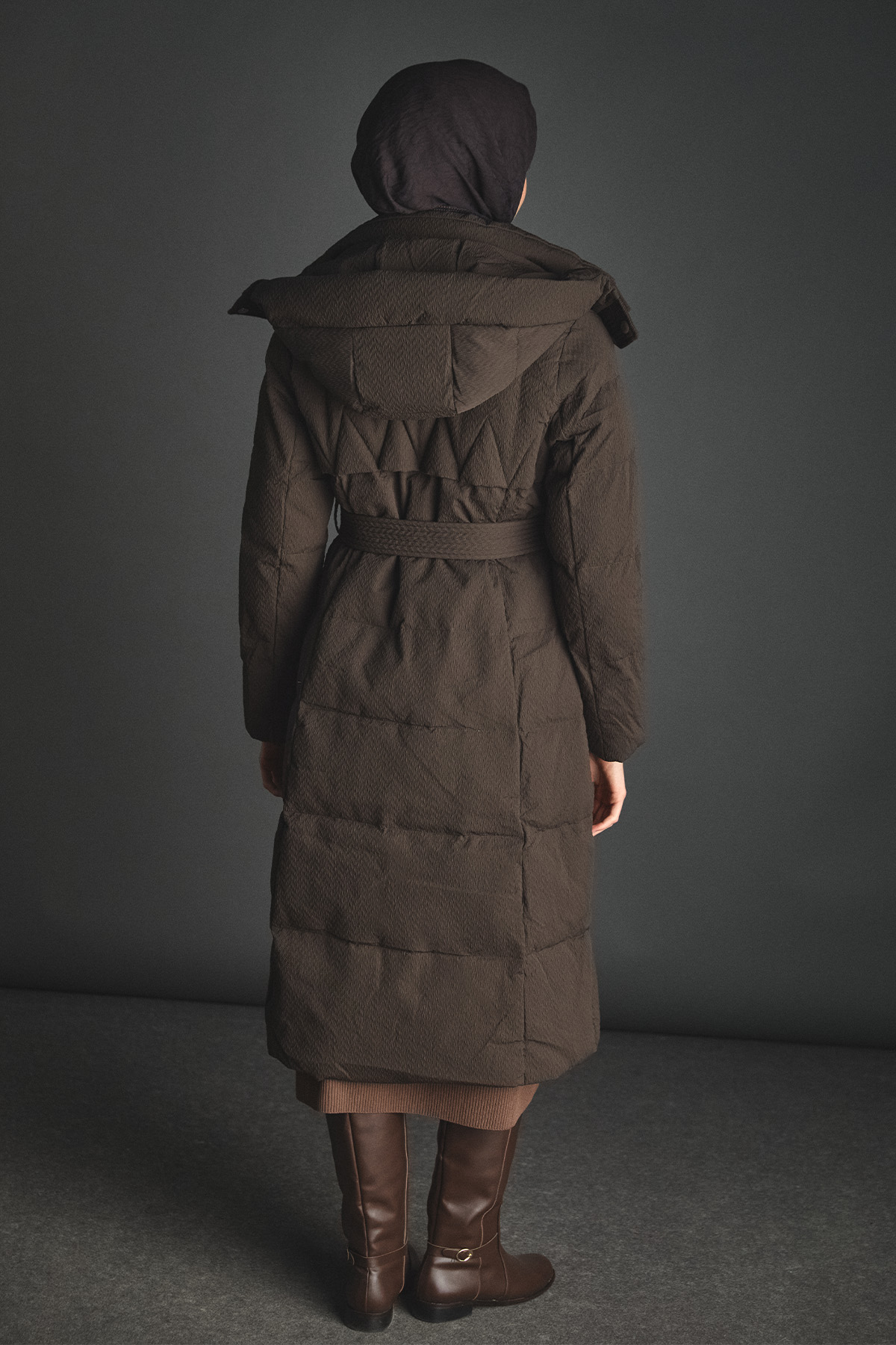 Dolgulu Kaz Tüyü Mont, Tesettür Giyim