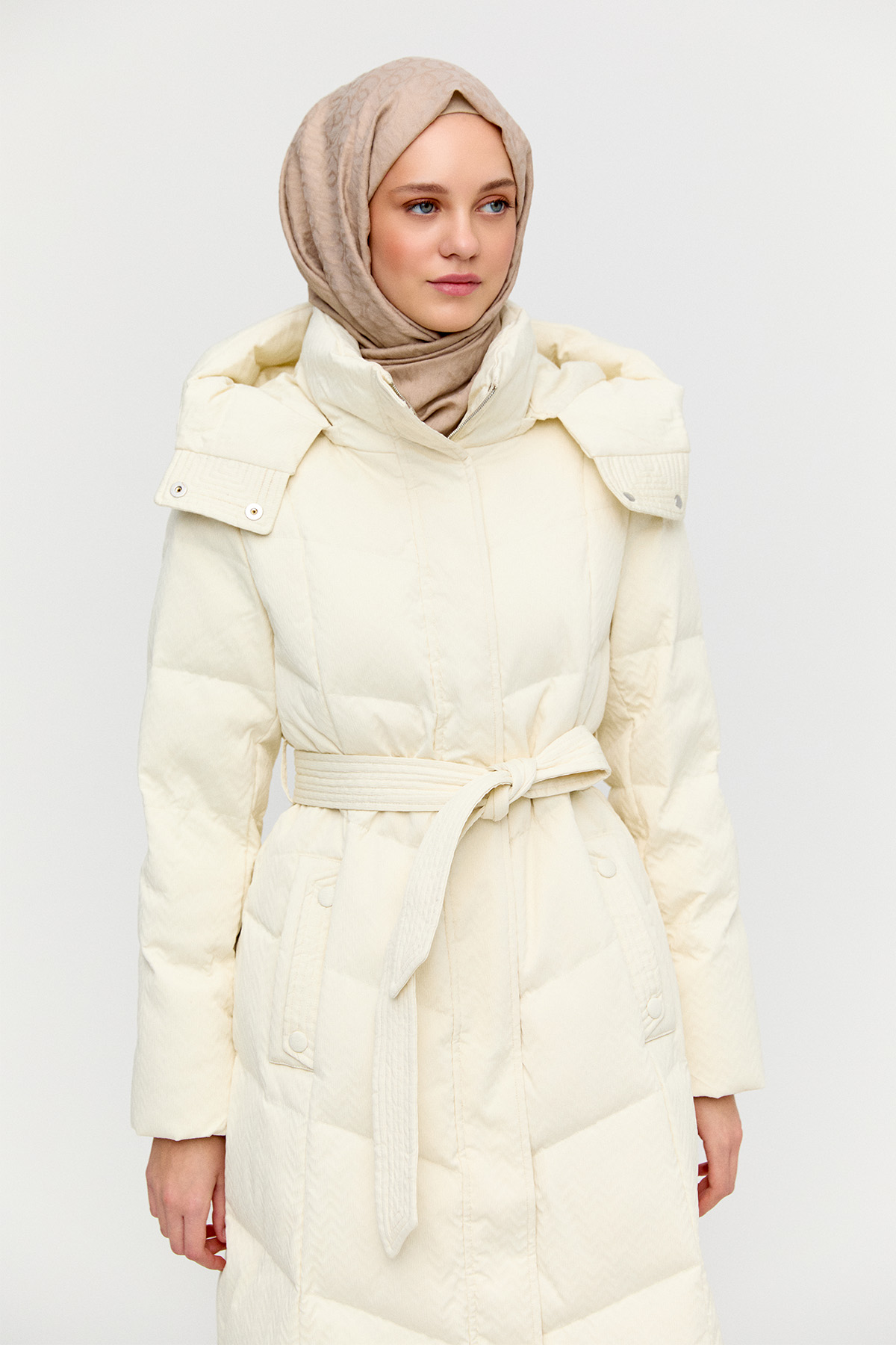 Dolgulu Kaz Tüyü Mont, Tesettür Giyim