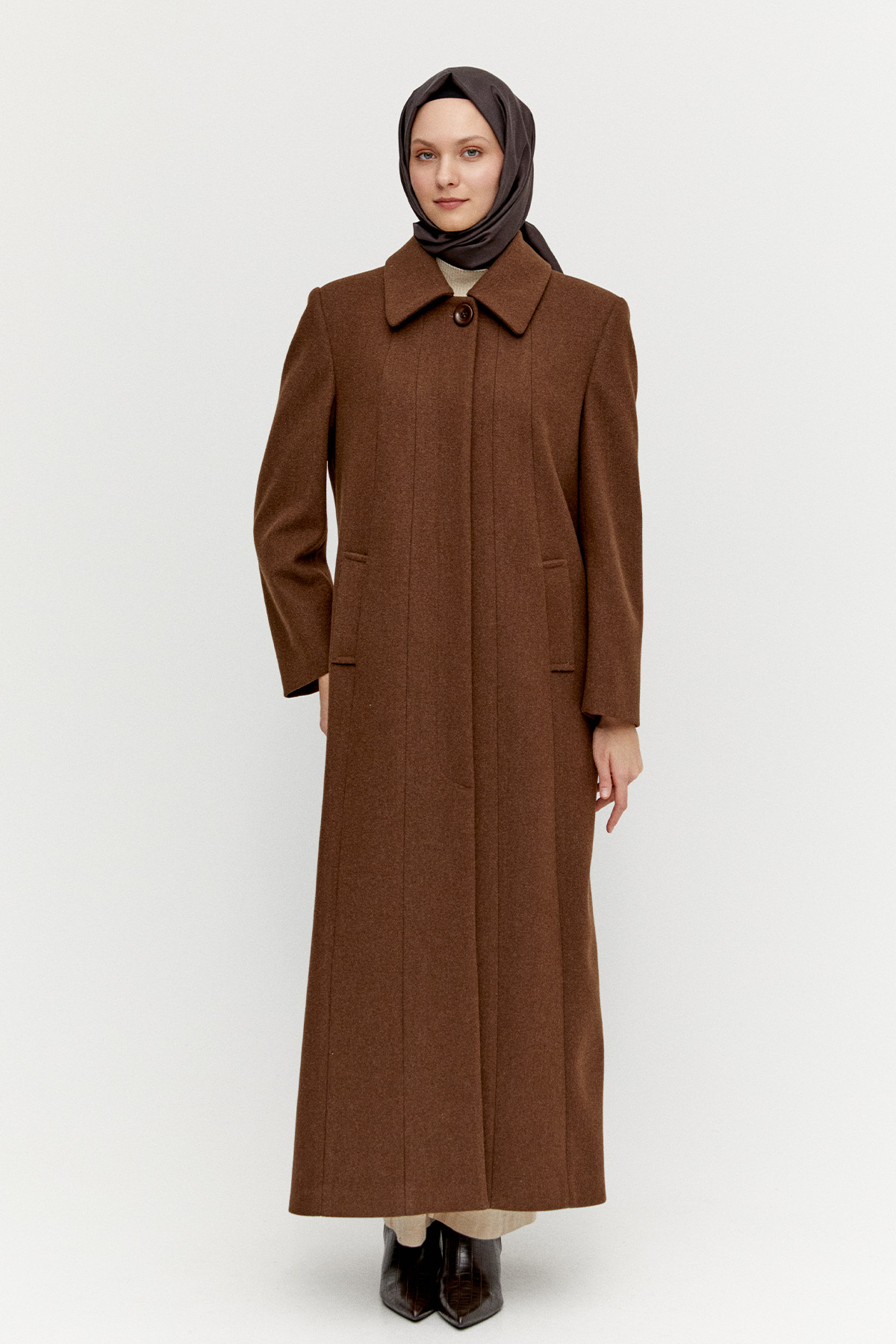 Büyük Beden Düğmeli Kaşe Manto, Tesettür Giyim