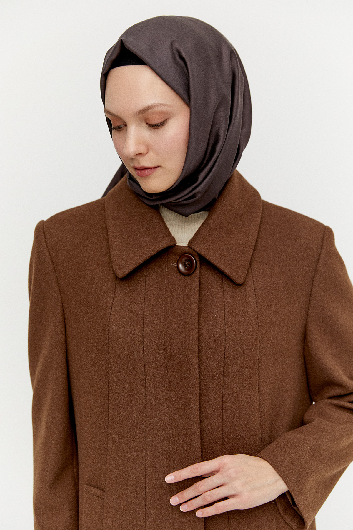 Büyük Beden Düğmeli Kaşe Manto, Tesettür Giyim