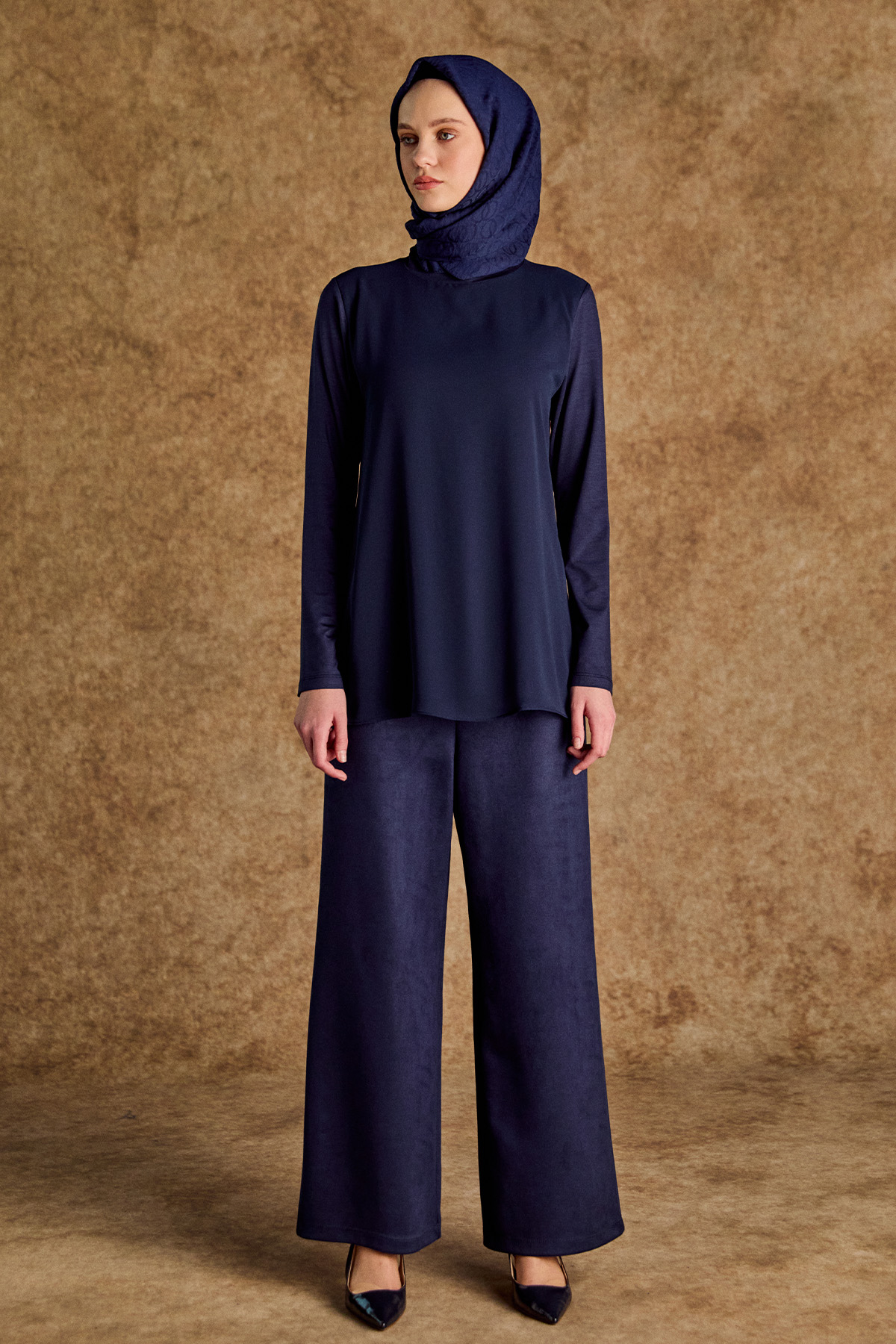 Süet Boru Paça Pantolon, Tesettür Giyim