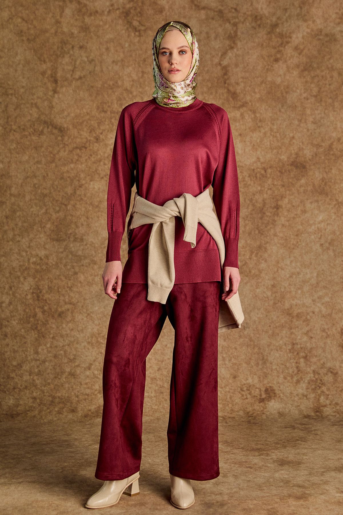 Süet Boru Paça Pantolon, Tesettür Giyim