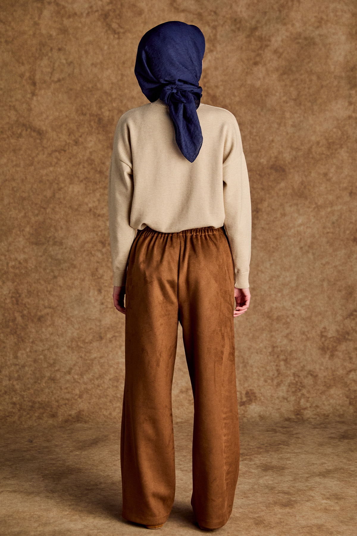 Süet Boru Paça Pantolon, Tesettür Giyim