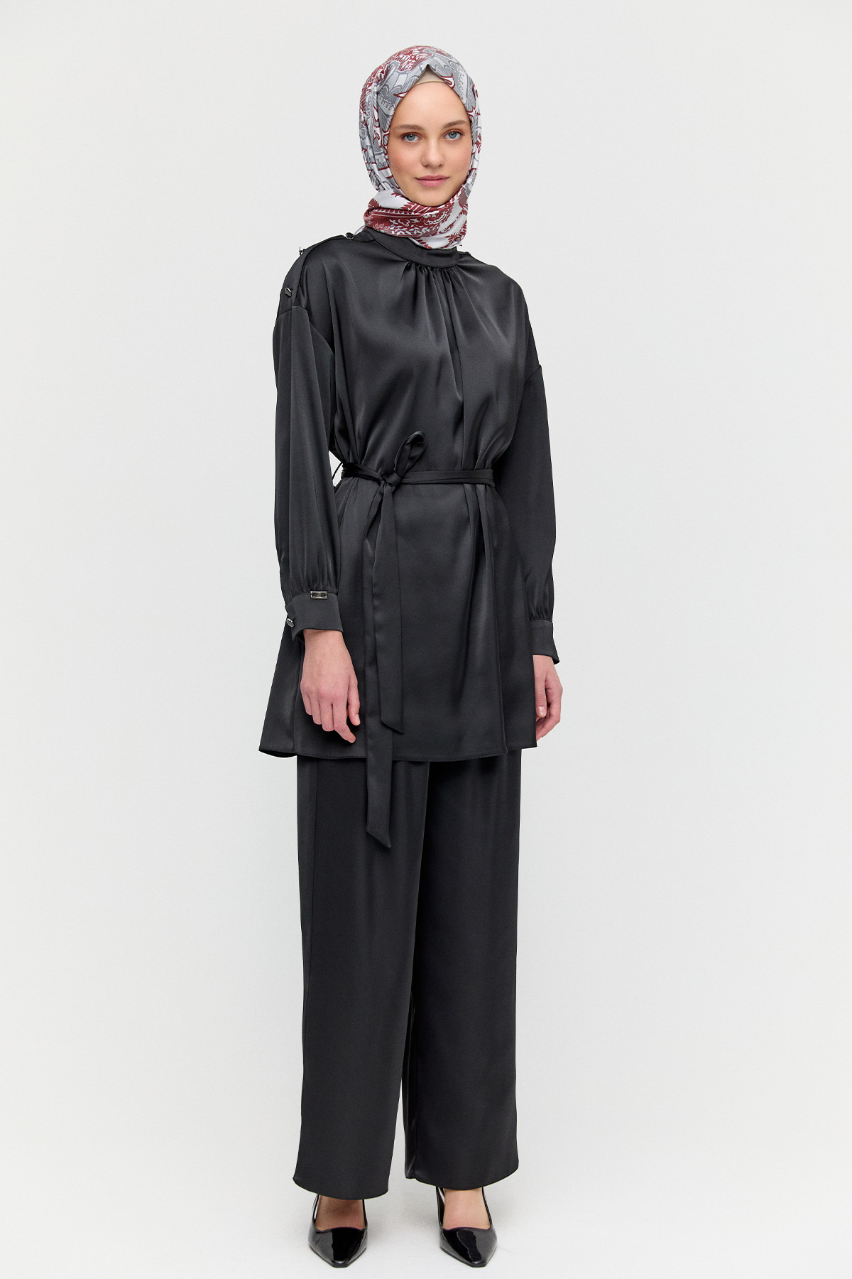 Süs Düğmeli Saten İkili Takım, Tesettür Giyim