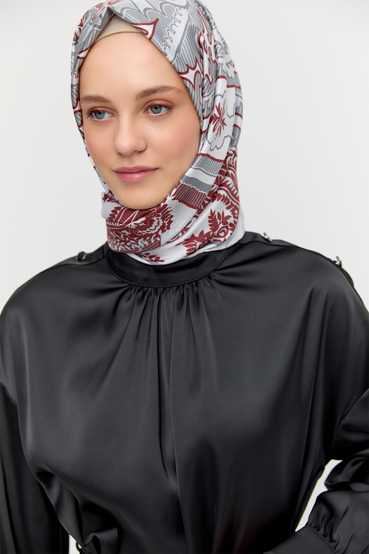 Süs Düğmeli Saten İkili Takım, Tesettür Giyim