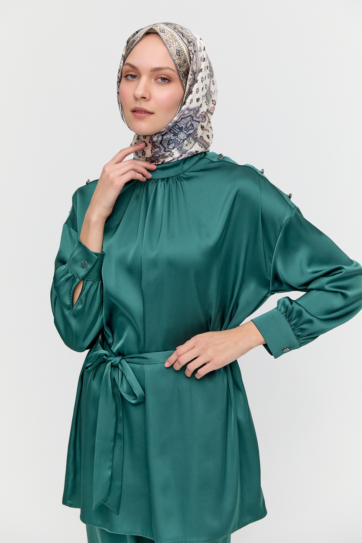 Süs Düğmeli Saten İkili Takım, Tesettür Giyim