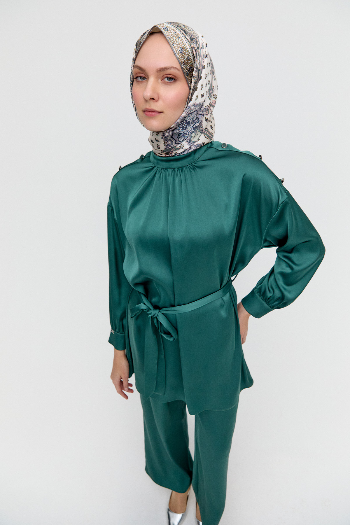 Süs Düğmeli Saten İkili Takım, Tesettür Giyim