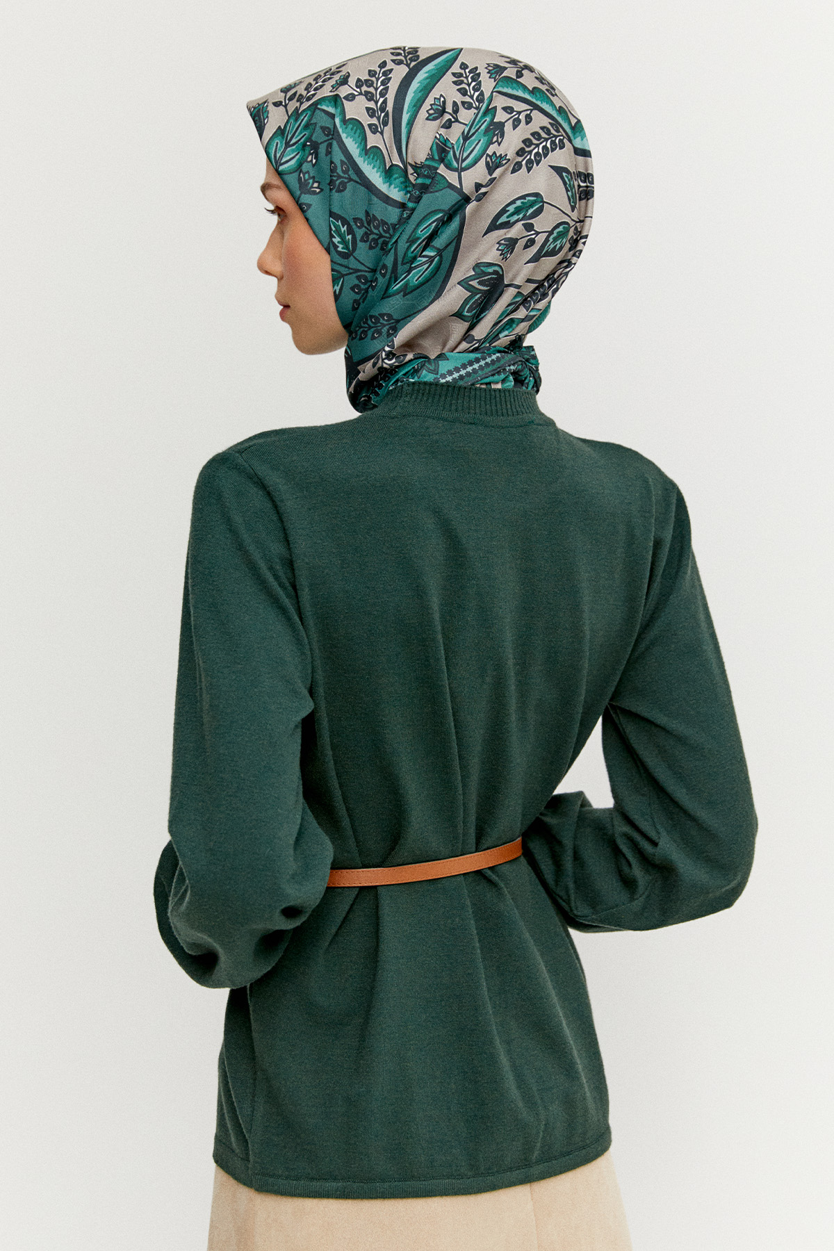 Kemerli Bisiklet Yaka Triko Bluz, Tesettür Giyim