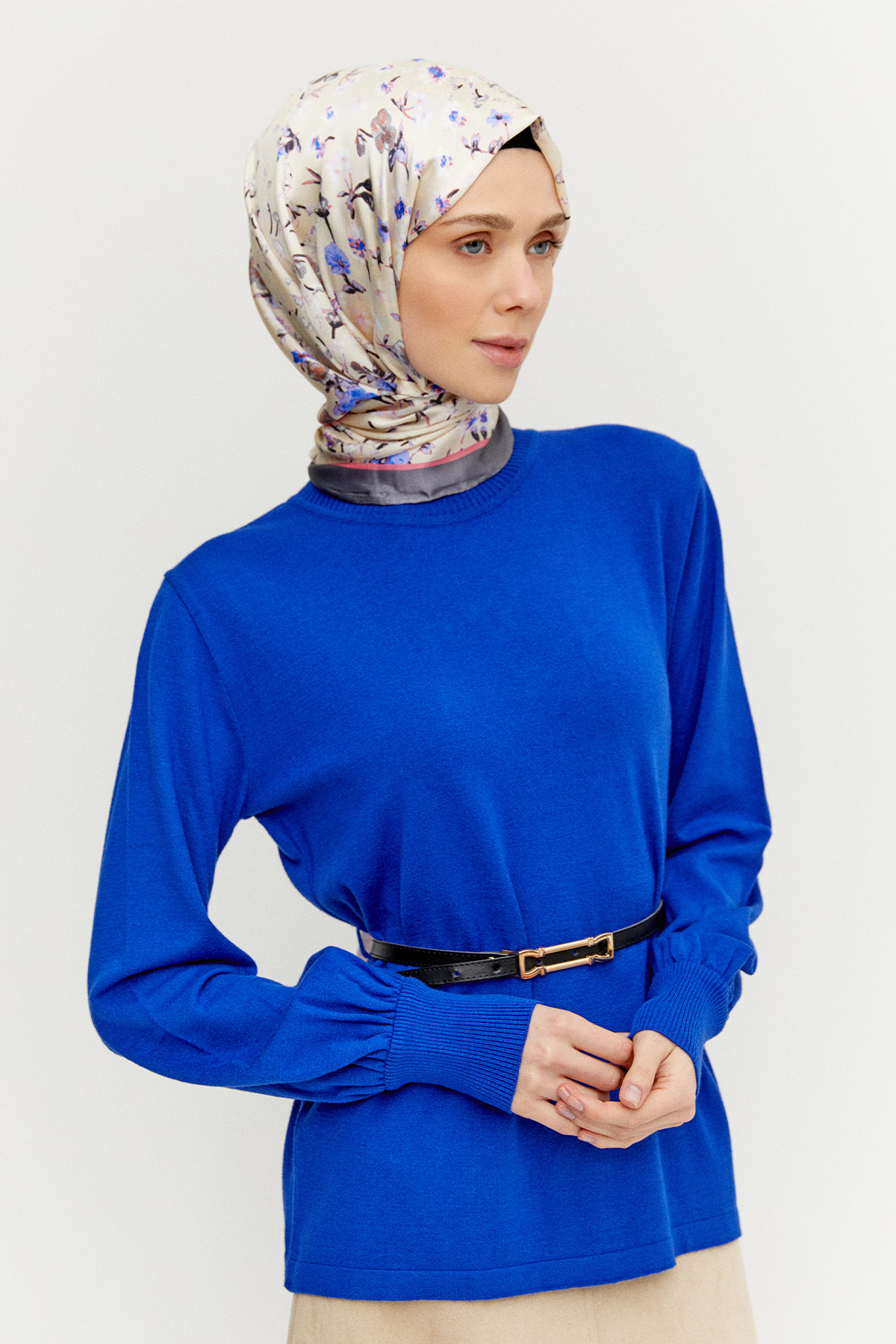 Kemerli Bisiklet Yaka Triko Bluz, Tesettür Giyim