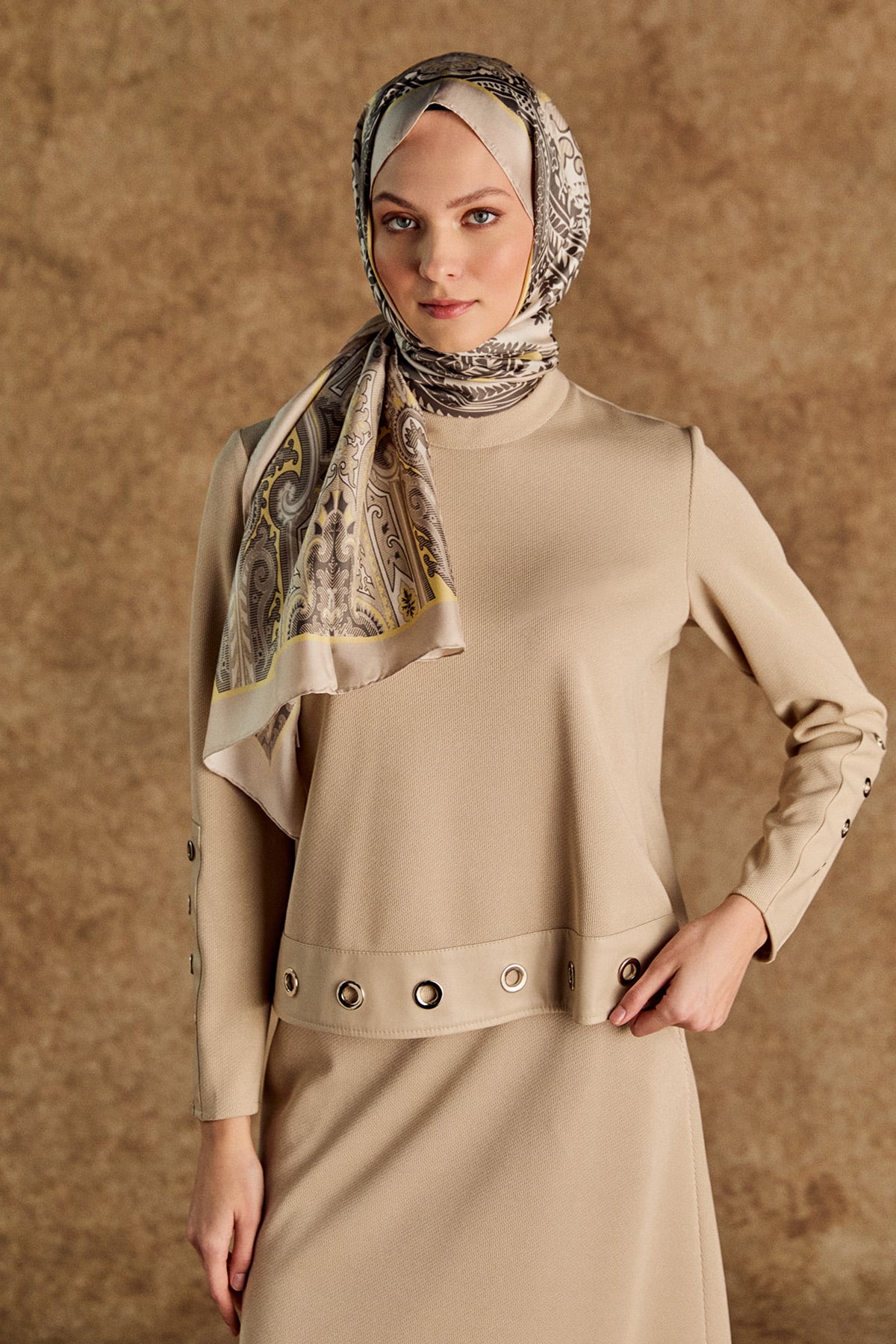 Kuşgözlü Hakim Yakalı Bluz, Tesettür Giyim