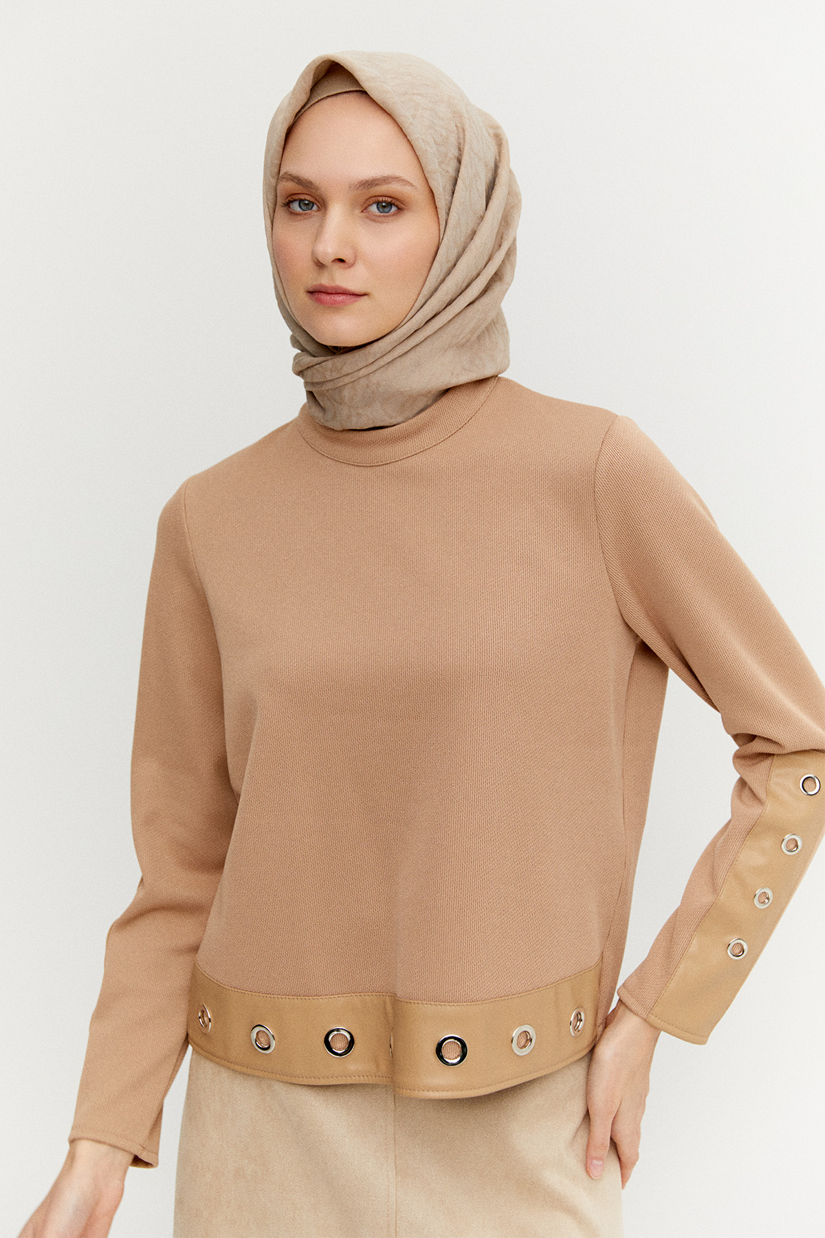 Kuşgözlü Hakim Yakalı Bluz, Tesettür Giyim