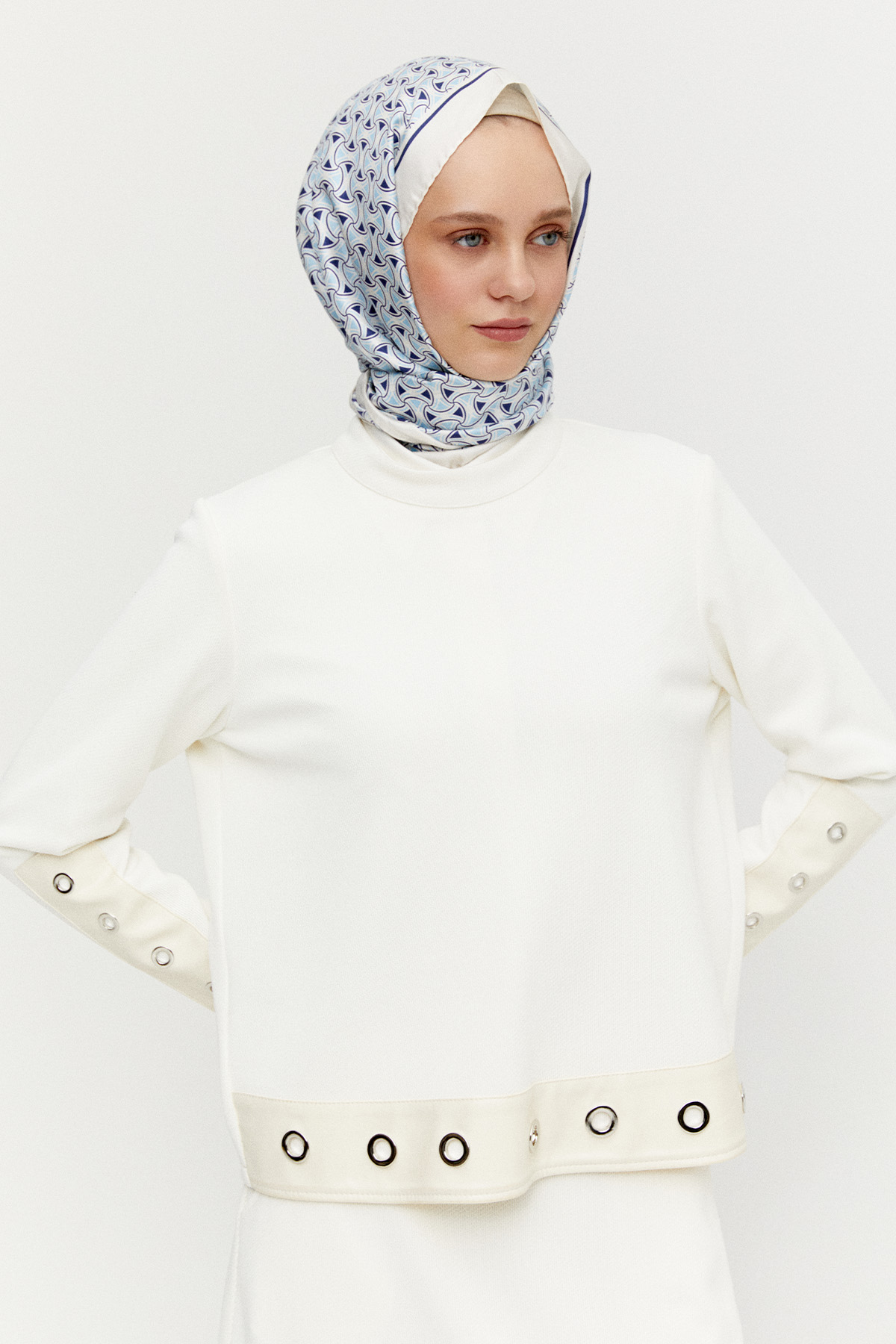 Kuşgözlü Hakim Yakalı Bluz, Tesettür Giyim