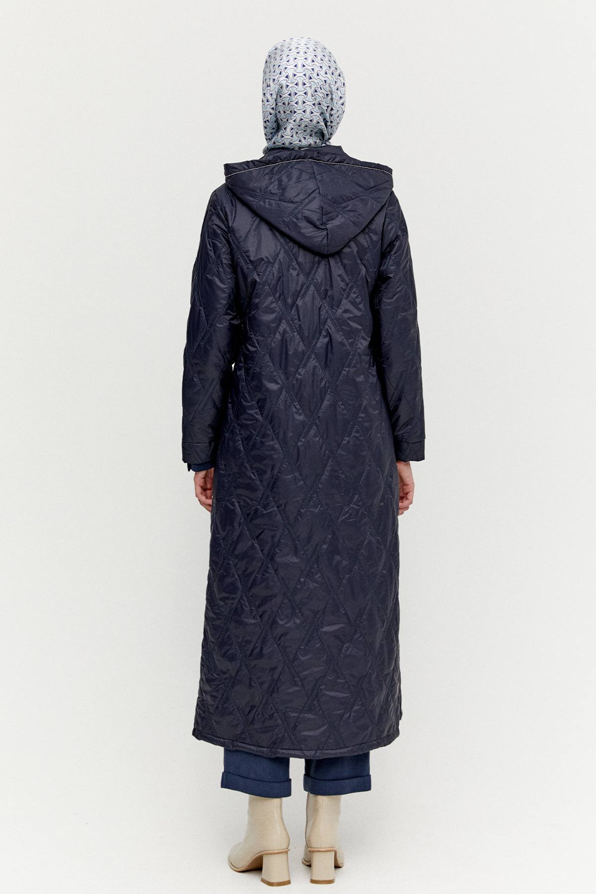 Baklava Desenli Kapitone Kaban, Tesettür Giyim