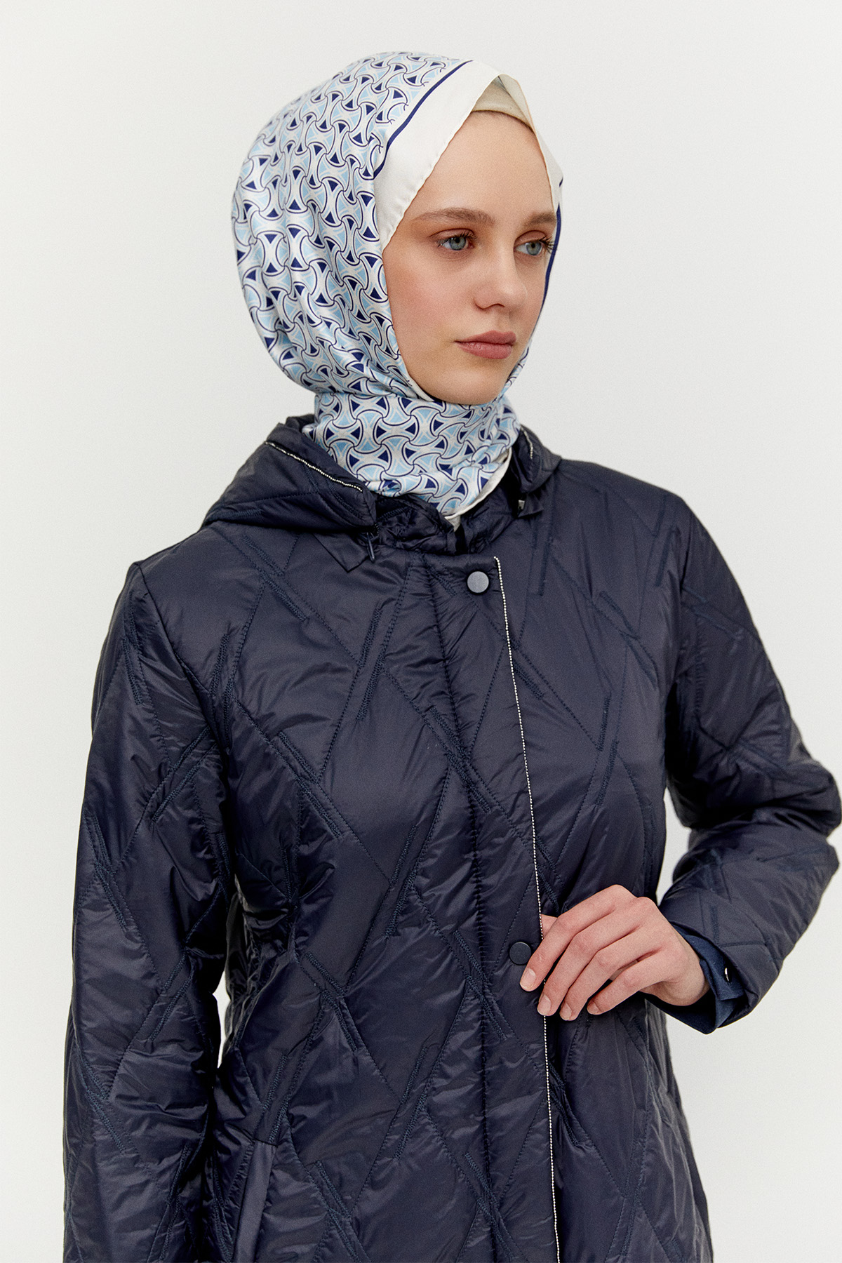 Baklava Desenli Kapitone Kaban, Tesettür Giyim