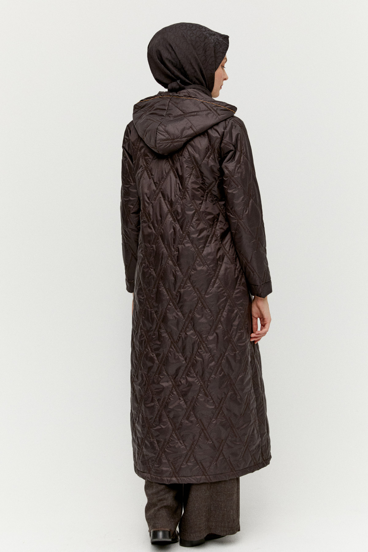 Baklava Desenli Kapitone Kaban, Tesettür Giyim