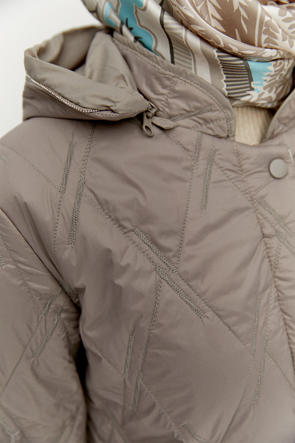 Baklava Desenli Kapitone Kaban, Tesettür Giyim