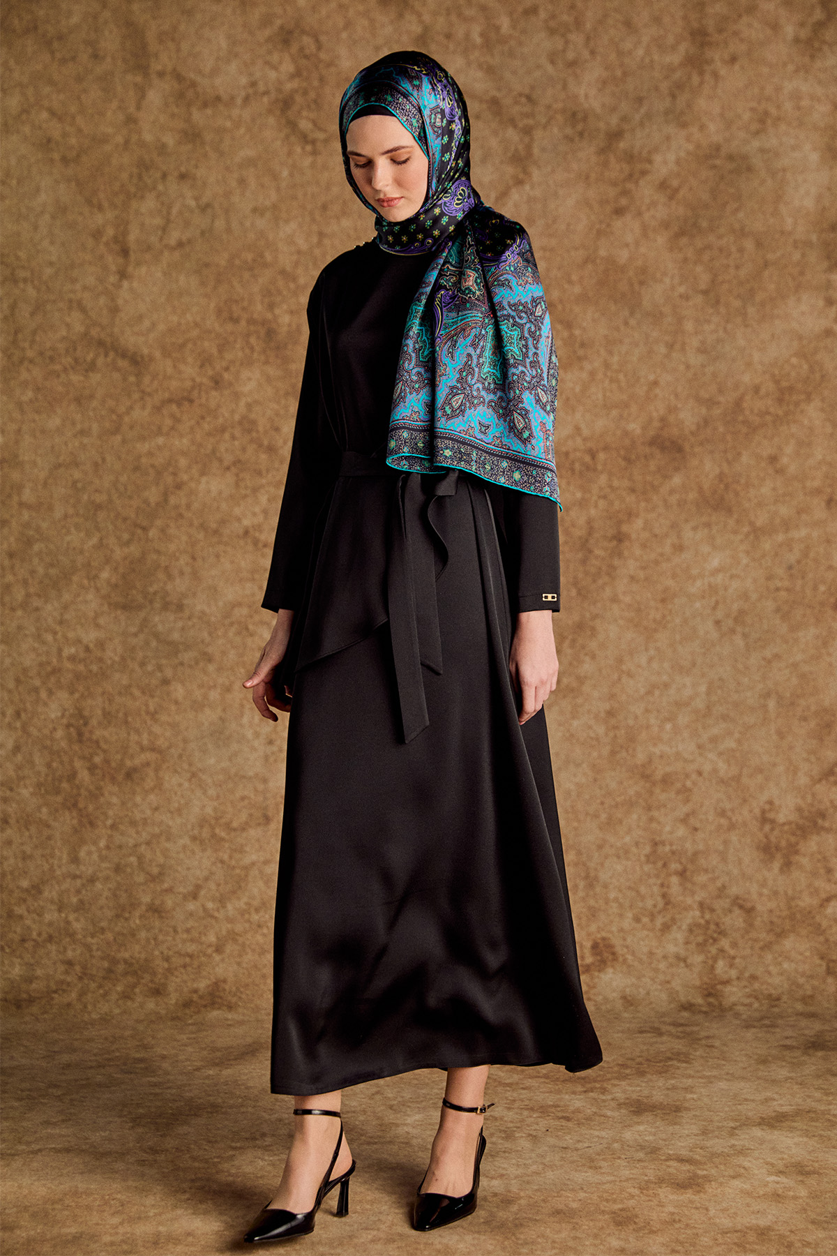 Drapeli Saten Elbise, Tesettür Giyim