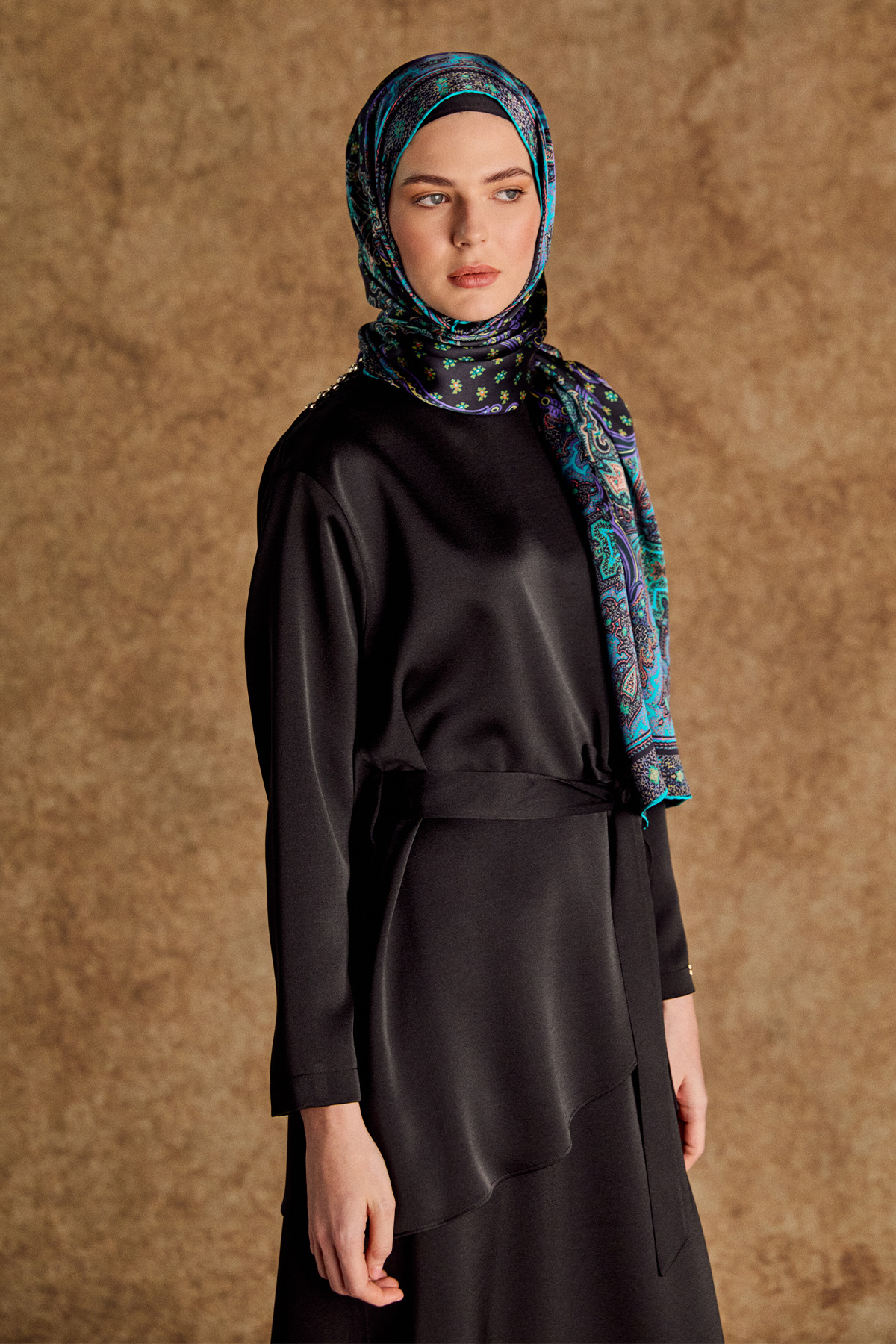 Drapeli Saten Elbise, Tesettür Giyim