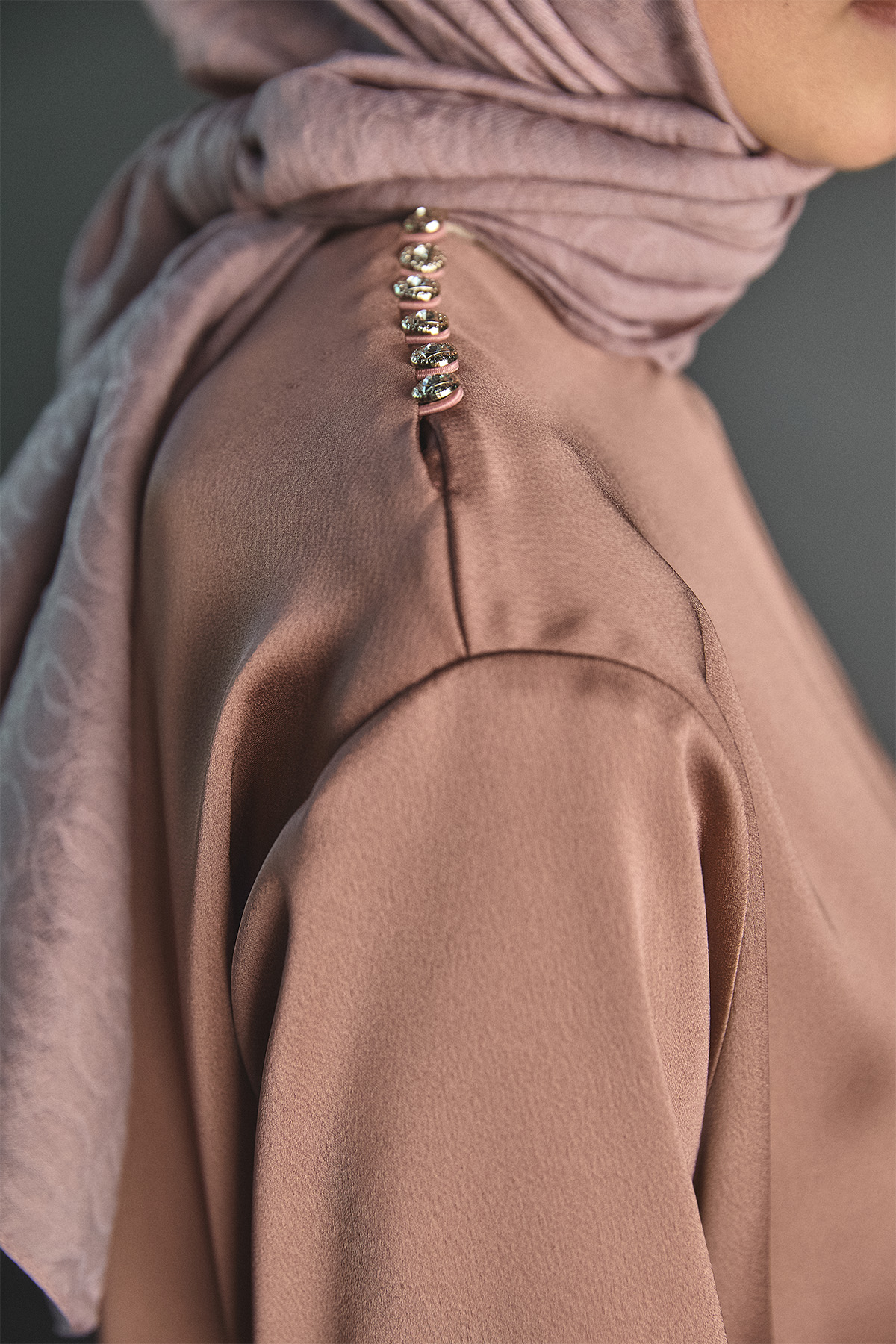 Drapeli Saten Elbise, Tesettür Giyim