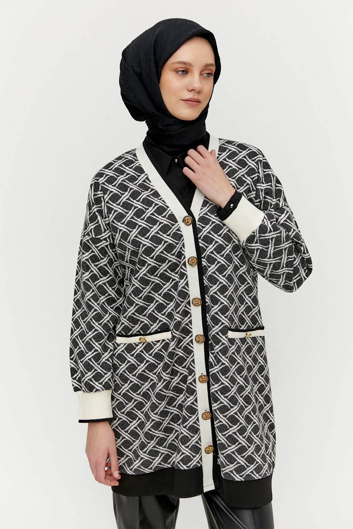 Desenli Ribanalı Triko Hırka, Tesettür Giyim