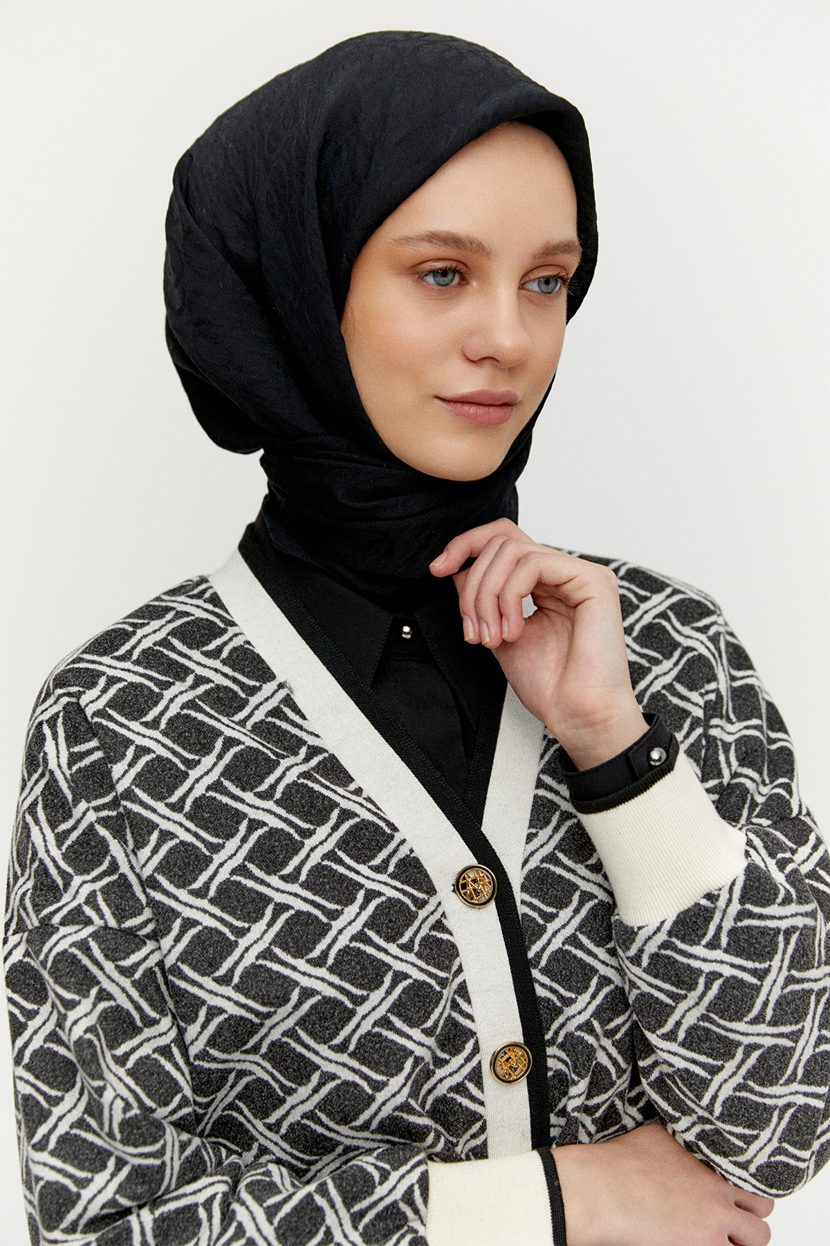 Desenli Ribanalı Triko Hırka, Tesettür Giyim