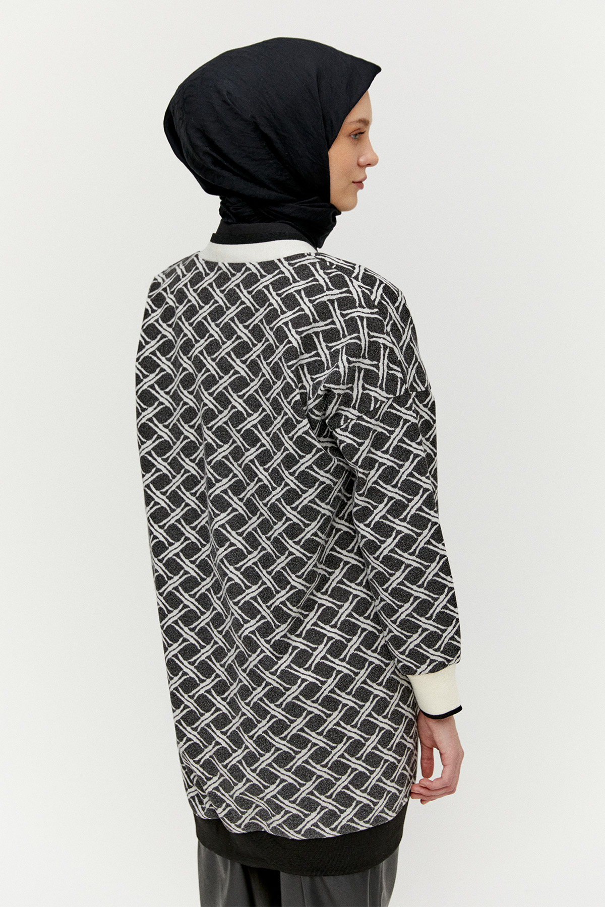 Desenli Ribanalı Triko Hırka, Tesettür Giyim