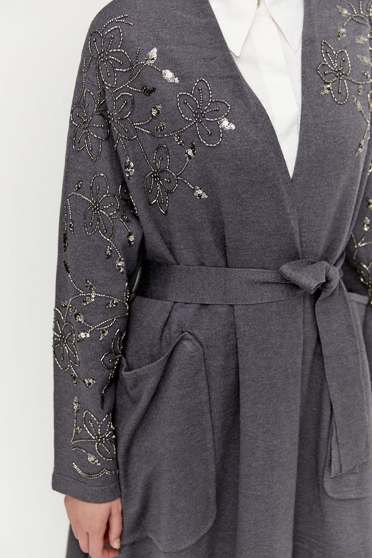 Kadife Motifli Uzun Triko Hırka, Tesettür Giyim