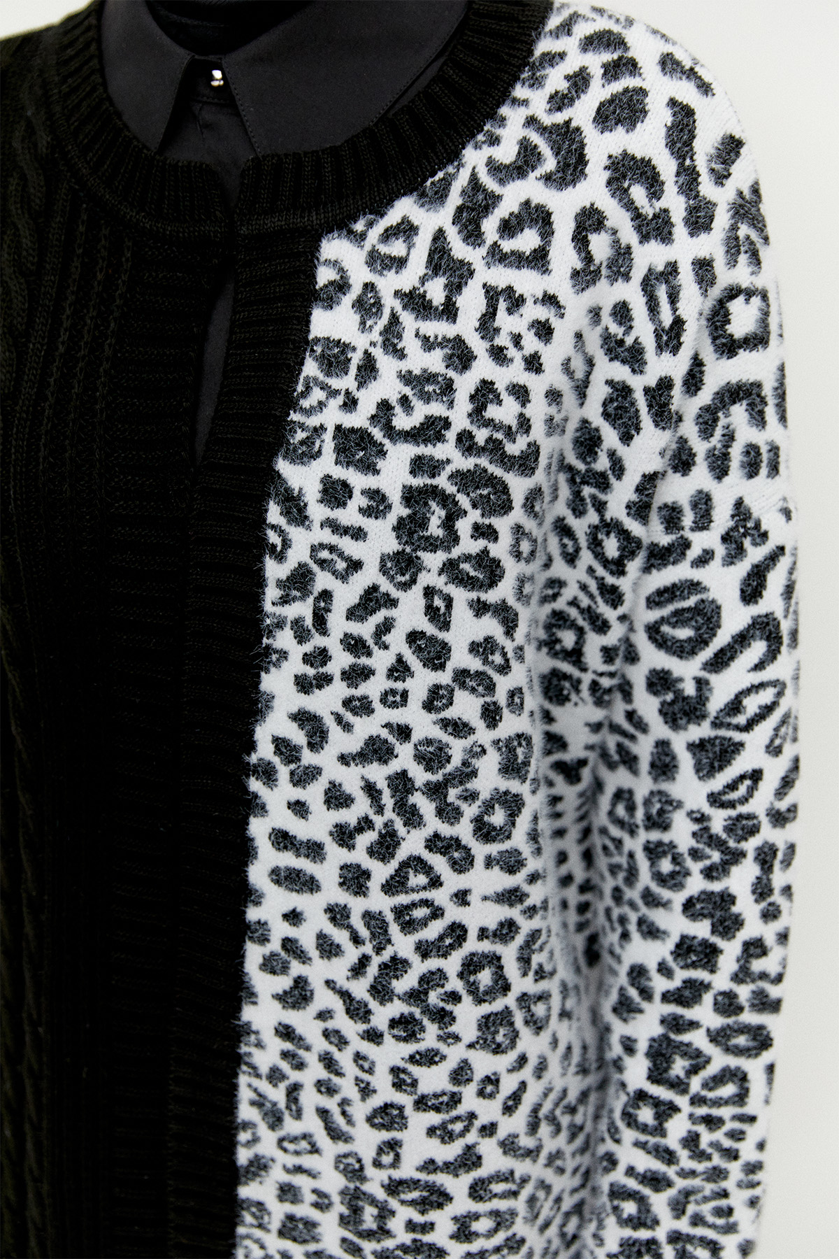 Leoparlı Kopçalı Uzun Triko Hırka, Tesettür Giyim