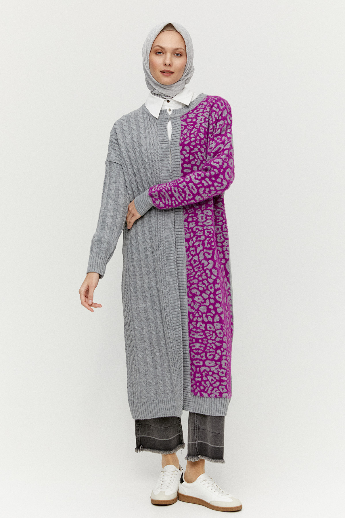 Leoparlı Kopçalı Uzun Triko Hırka, Tesettür Giyim