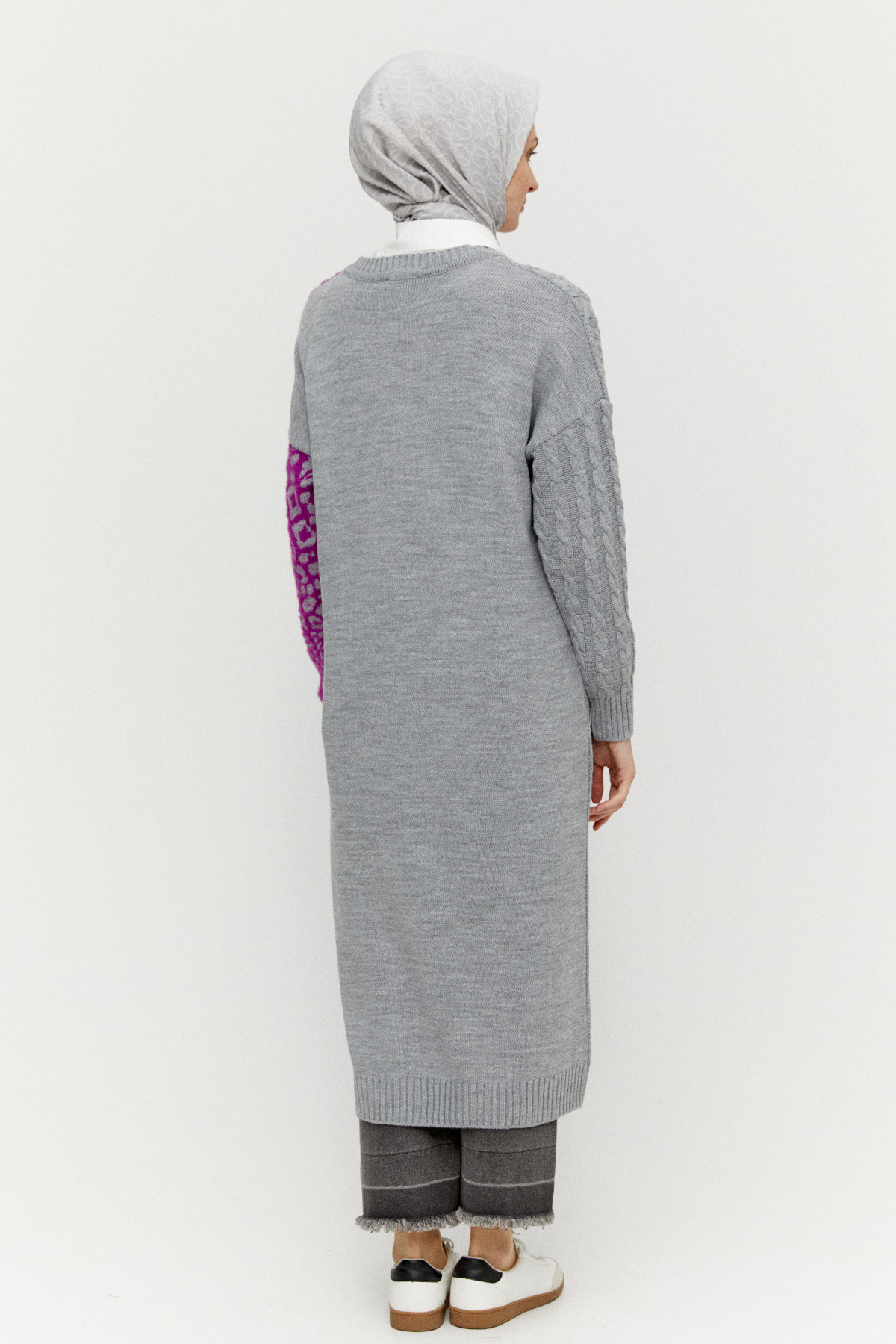 Leoparlı Kopçalı Uzun Triko Hırka, Tesettür Giyim