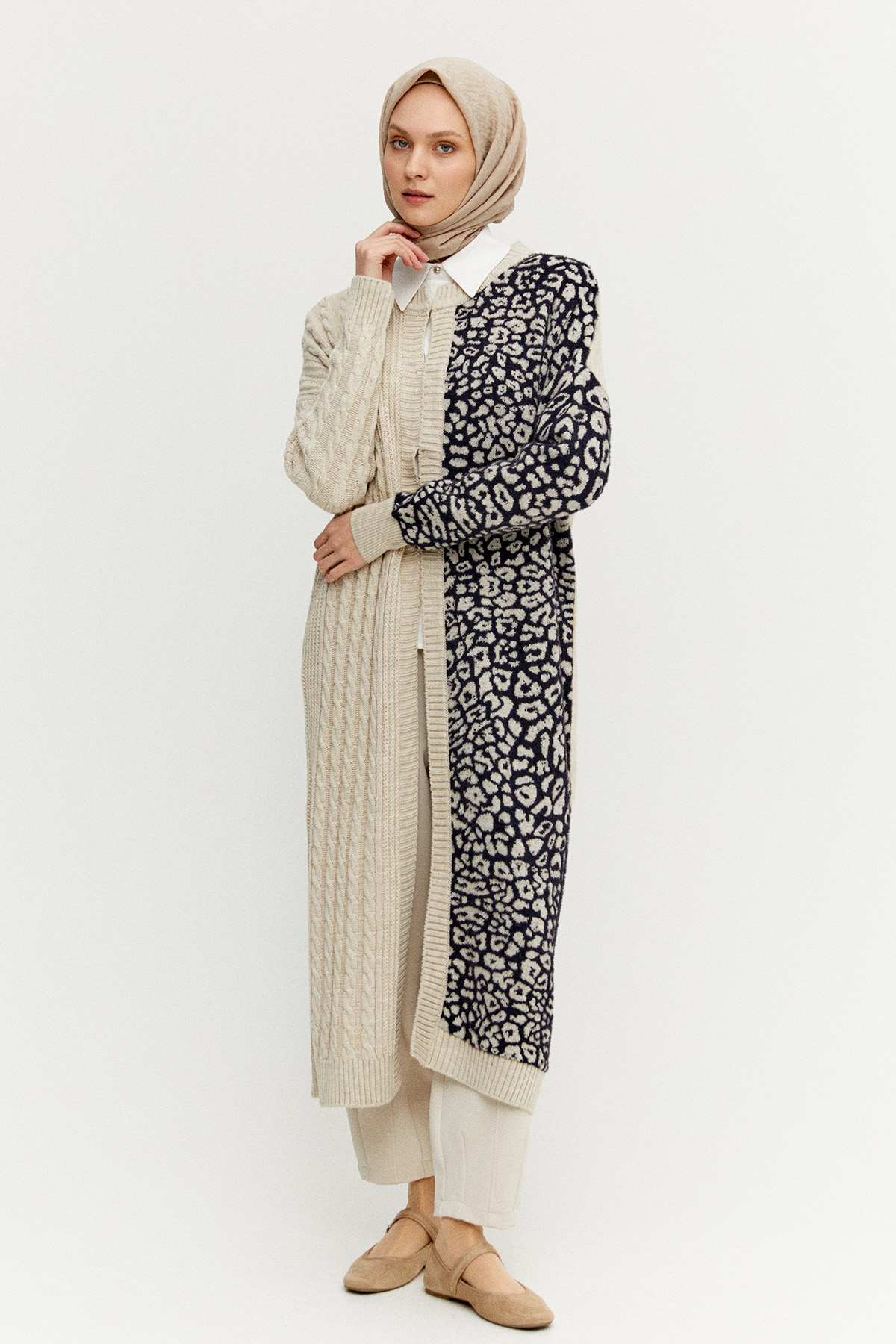 Leoparlı Kopçalı Uzun Triko Hırka, Tesettür Giyim