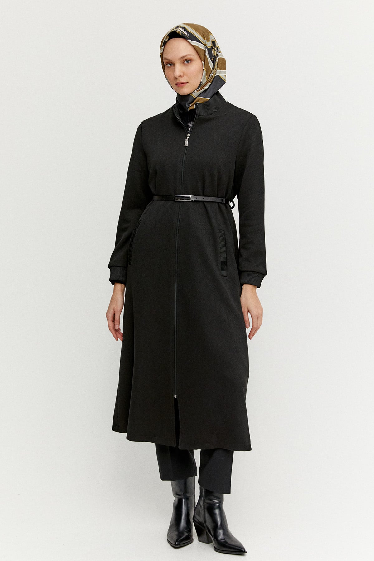 Ribanalı Kemerli Fermuarlı Uzun Kap, Tesettür Giyim