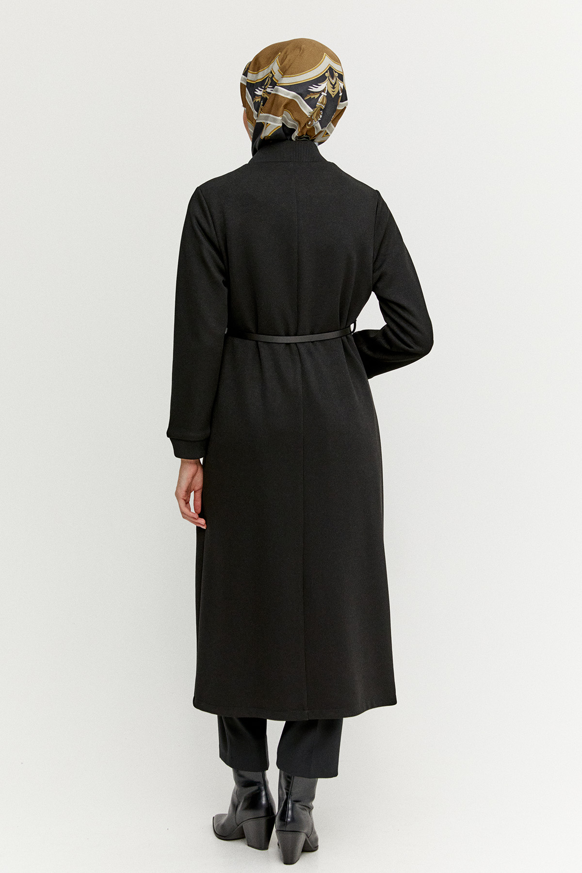 Ribanalı Kemerli Fermuarlı Uzun Kap, Tesettür Giyim