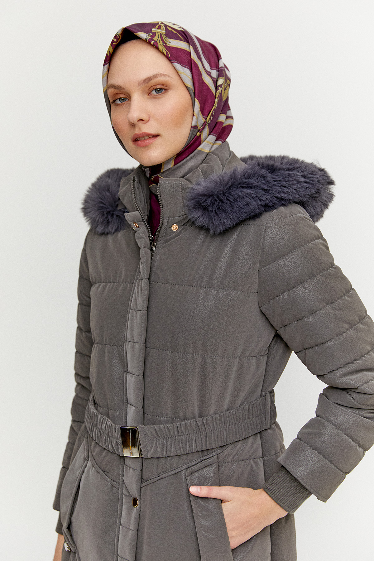 Suni Kürk Kapüşonlu Kapitone Kaban, Tesettür Giyim