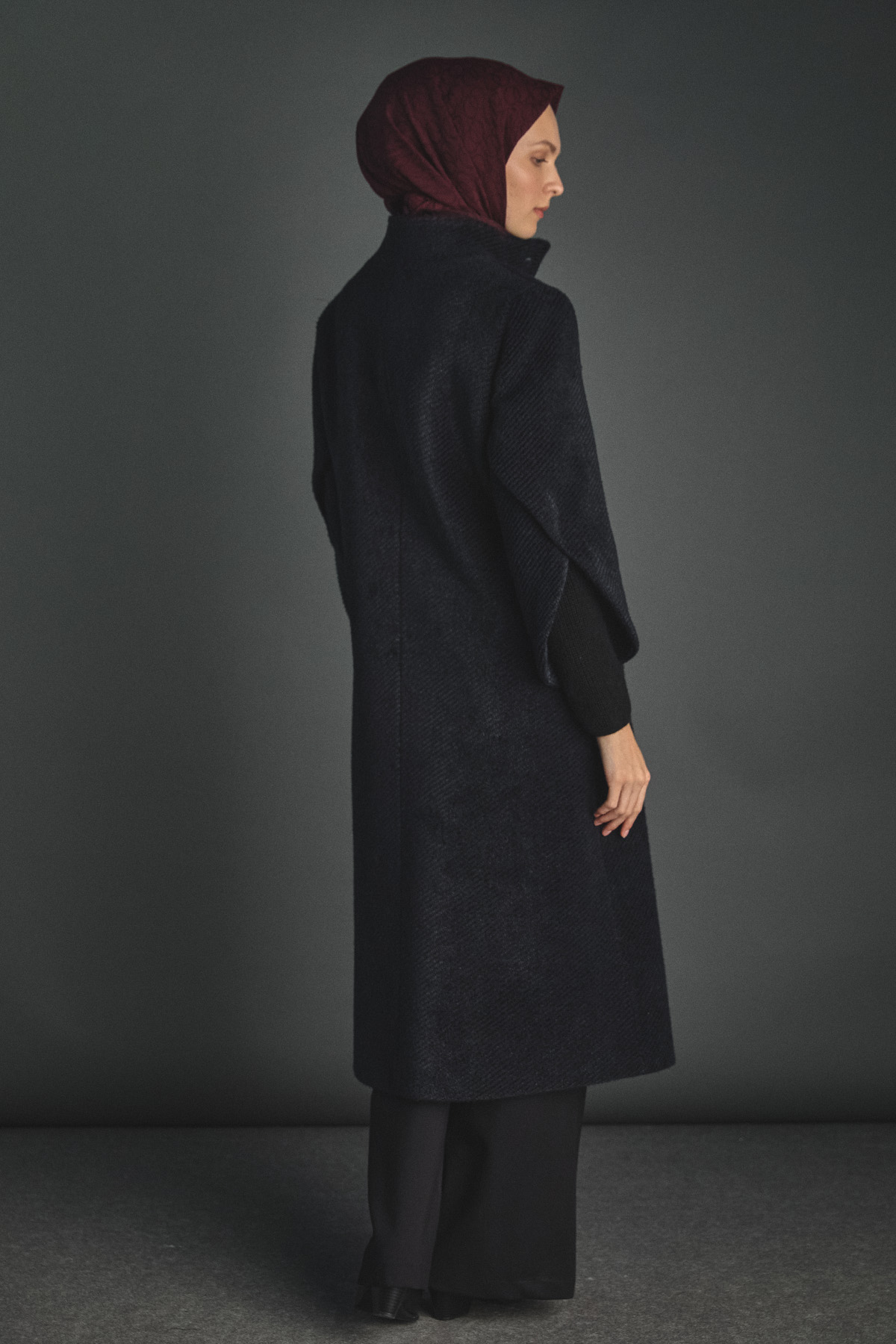 Lale Kol Ribanalı Kaban, Tesettür Giyim