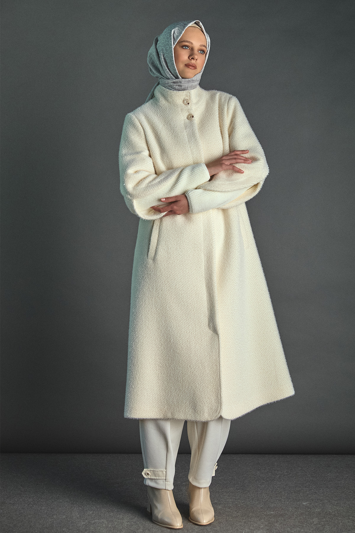 Lale Kol Ribanalı Kaban, Tesettür Giyim