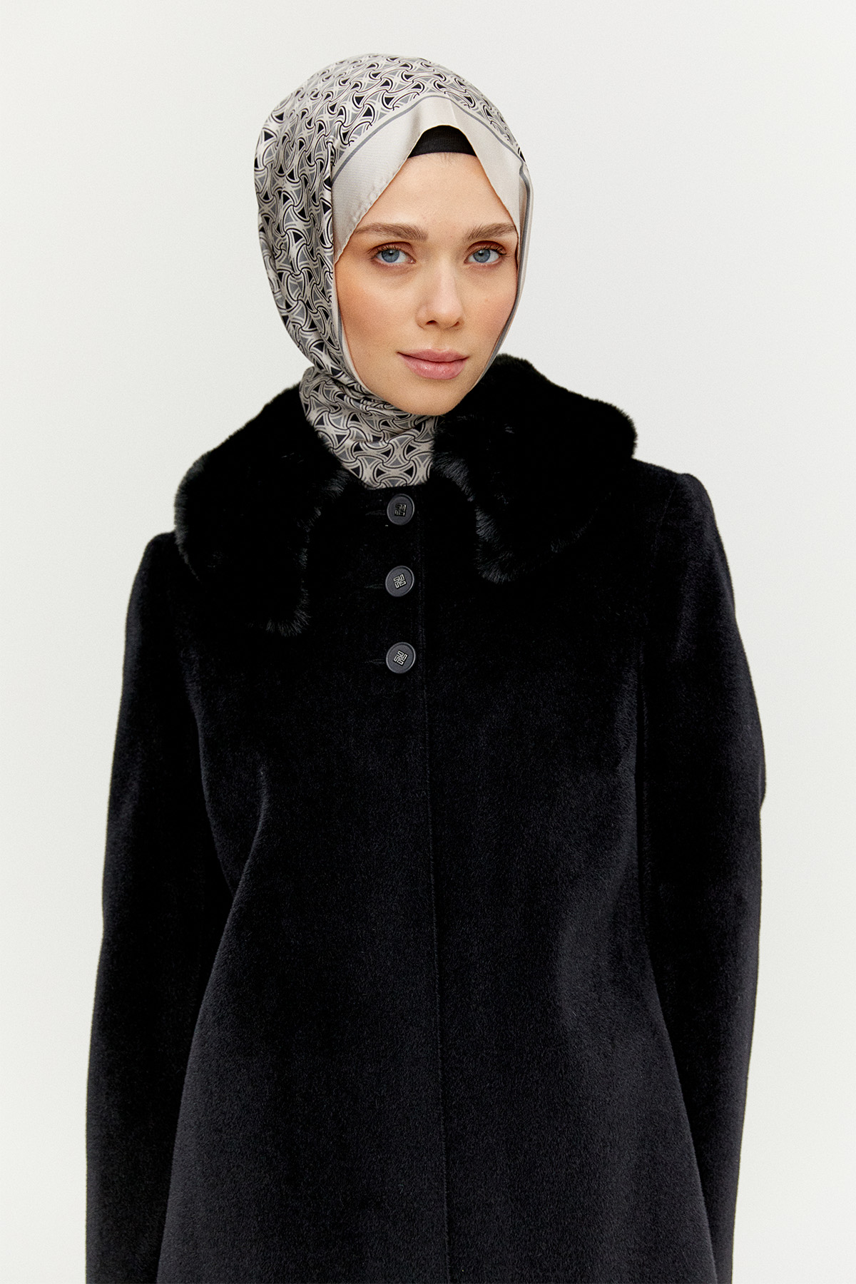 Çıkarılabilir Kürklü Kaşe Kaban, Tesettür Giyim