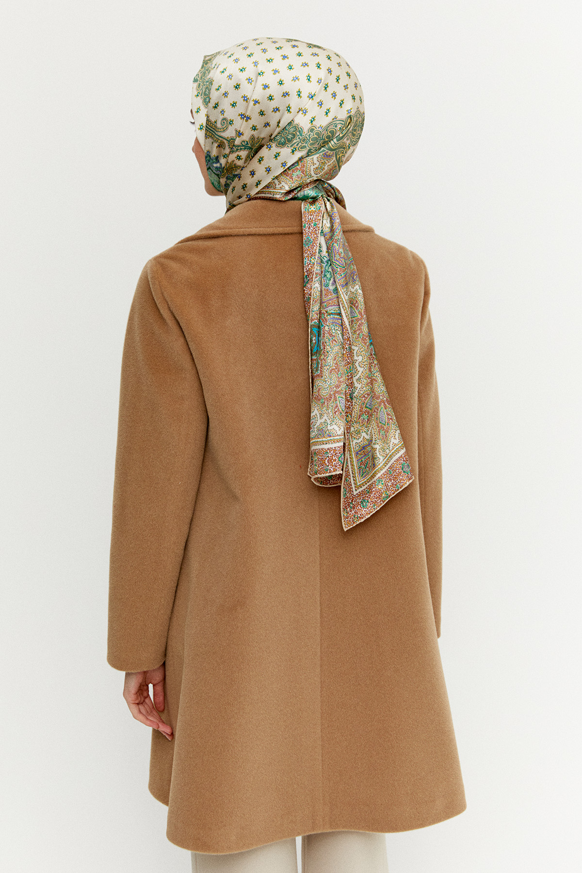 Melanjlı Şık Kaşe Kaban Büyük Beden, Tesettür Giyim