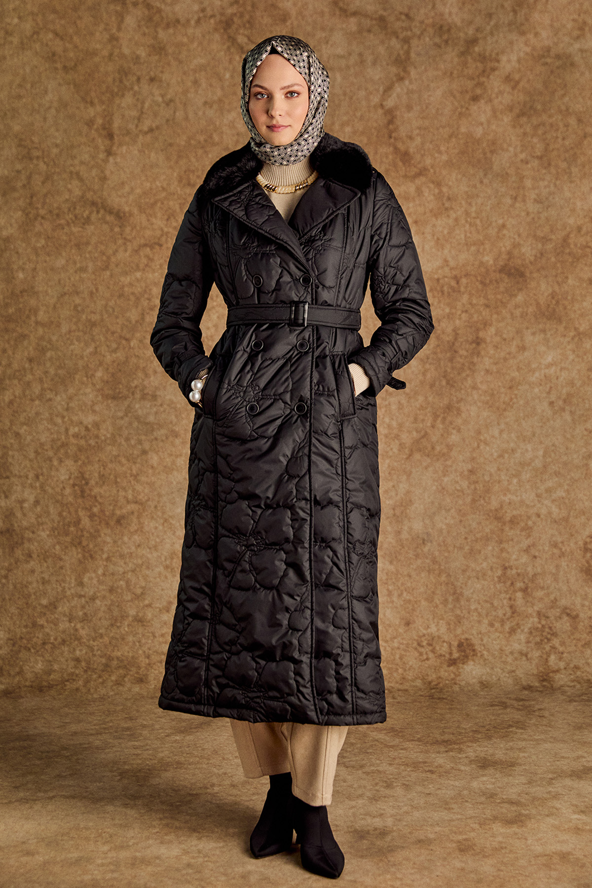 Çiçekli Kapitone Kruvaze Mont, Tesettür Giyim