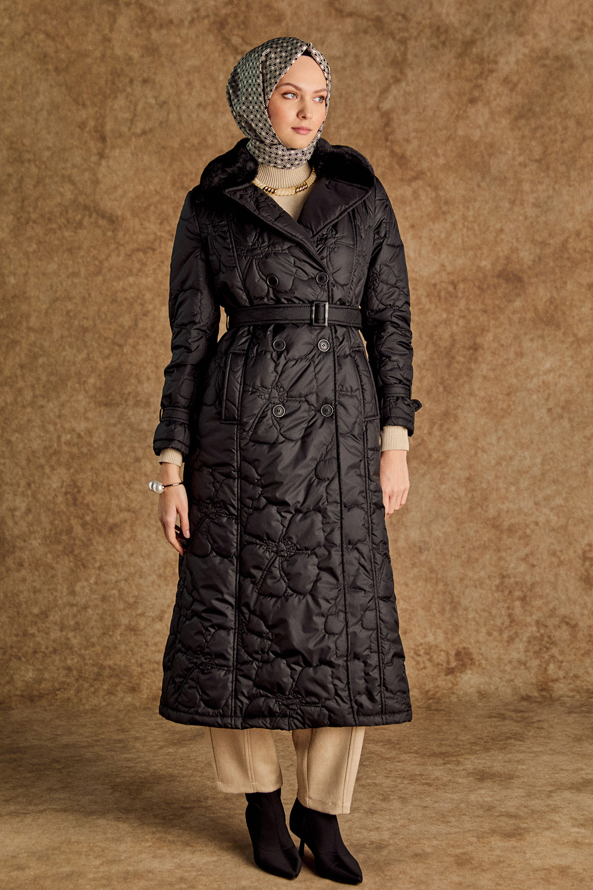 Çiçekli Kapitone Kruvaze Mont, Tesettür Giyim