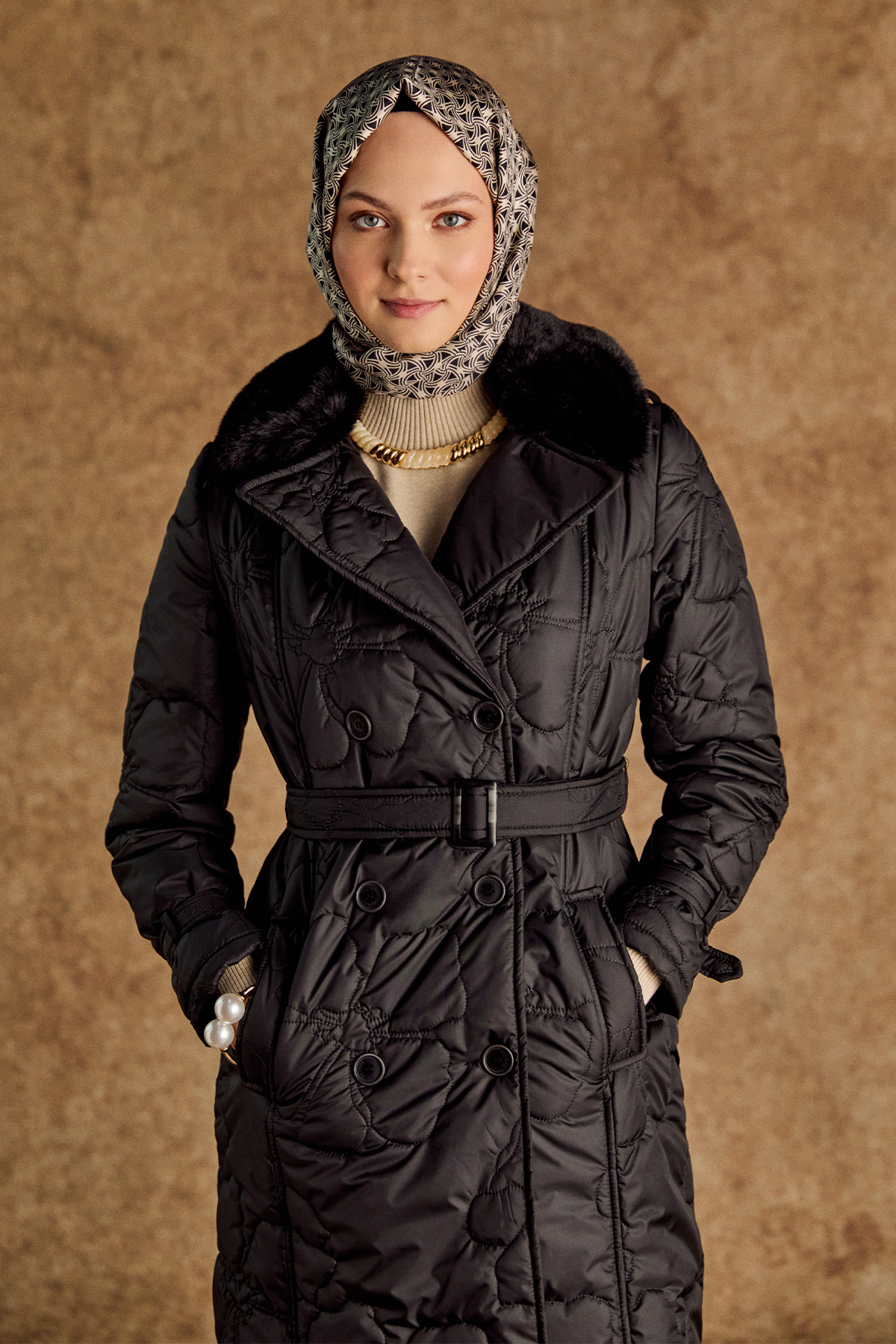 Çiçekli Kapitone Kruvaze Mont, Tesettür Giyim