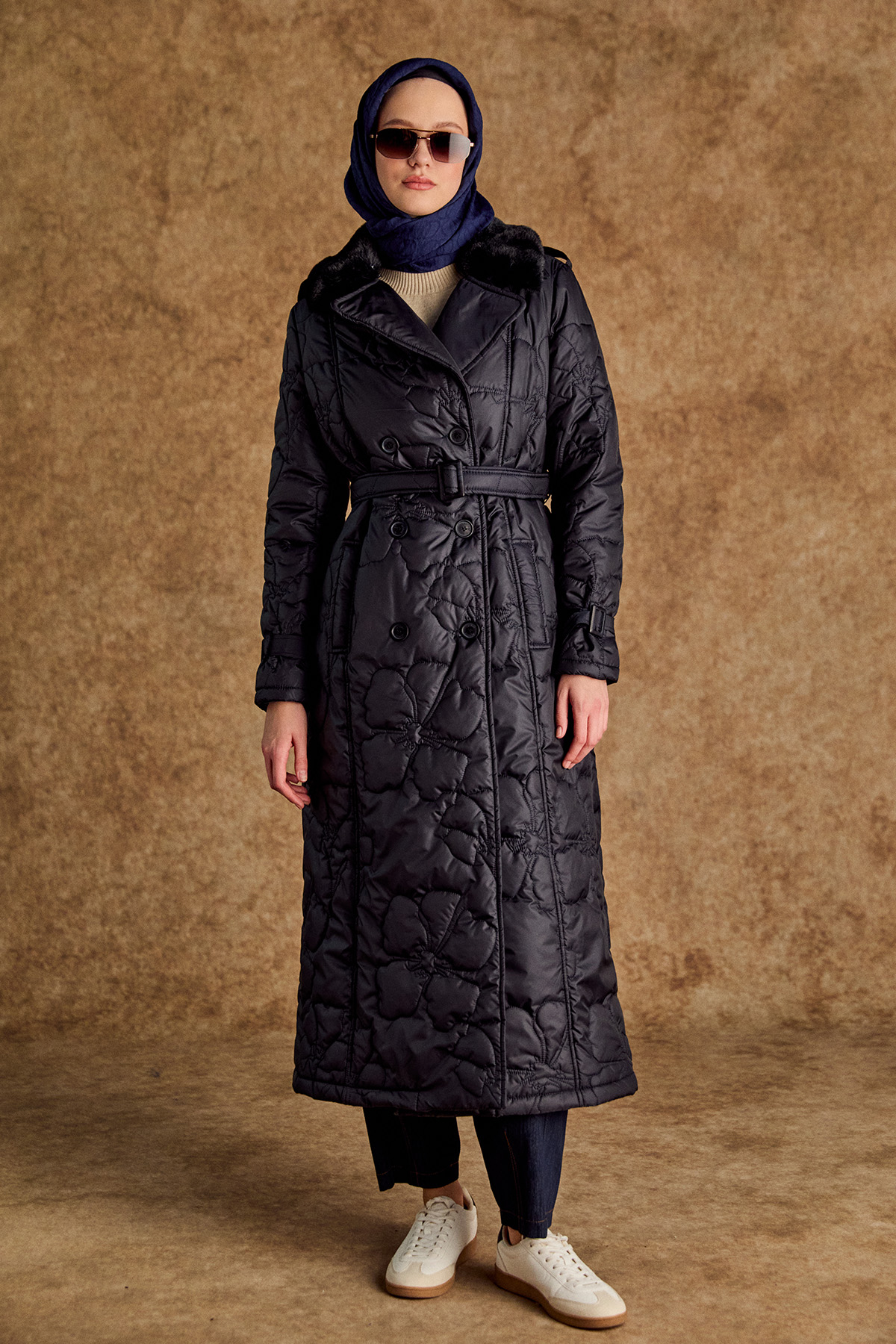 Çiçekli Kapitone Kruvaze Mont, Tesettür Giyim