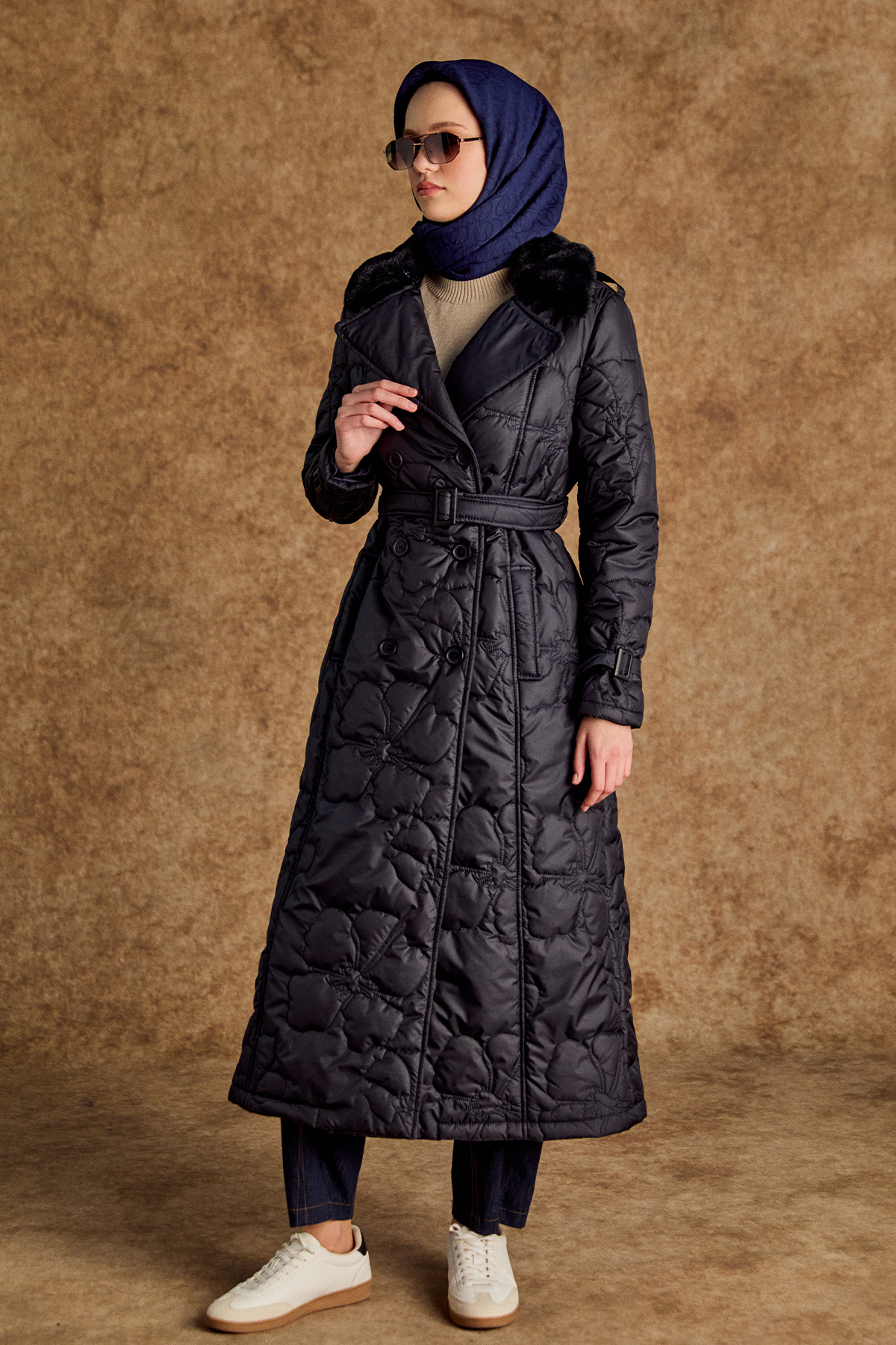 Çiçekli Kapitone Kruvaze Mont, Tesettür Giyim