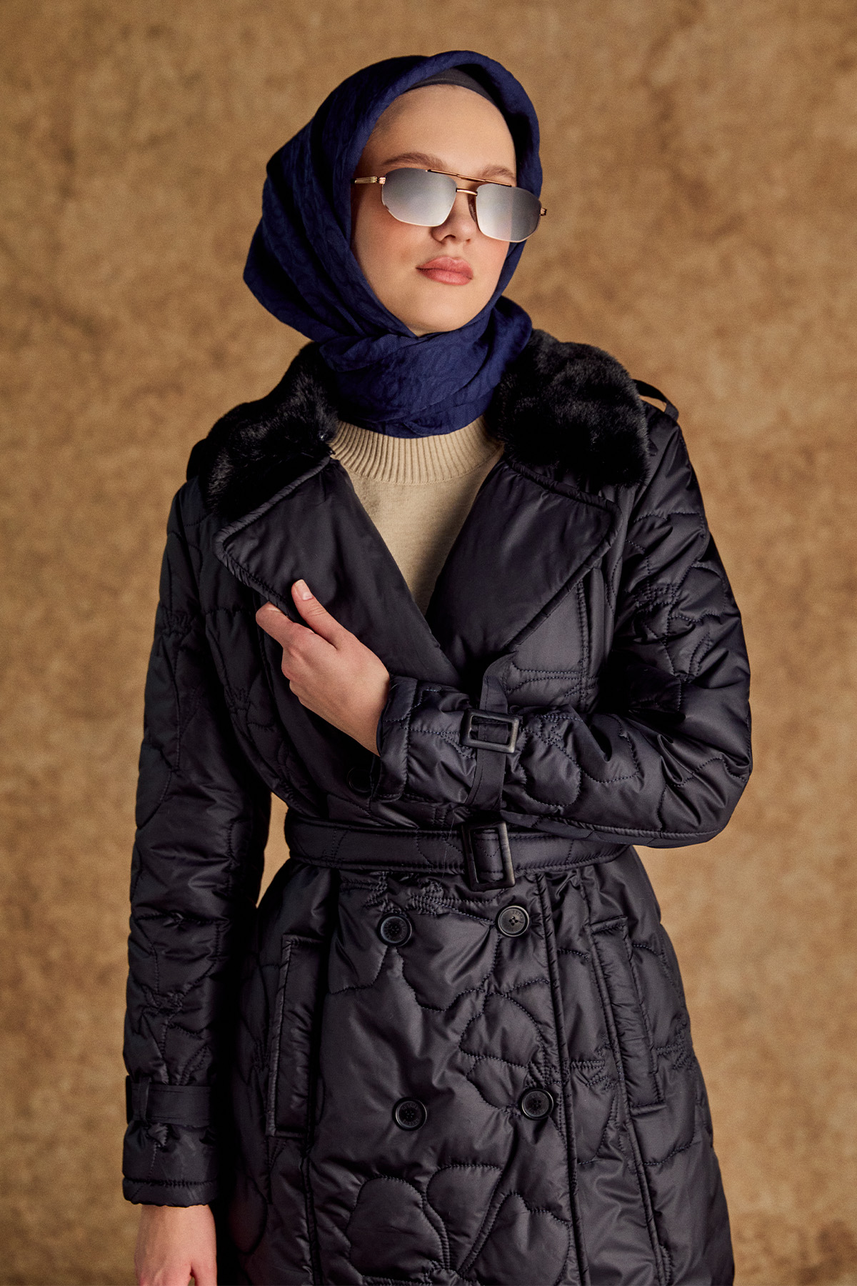 Çiçekli Kapitone Kruvaze Mont, Tesettür Giyim