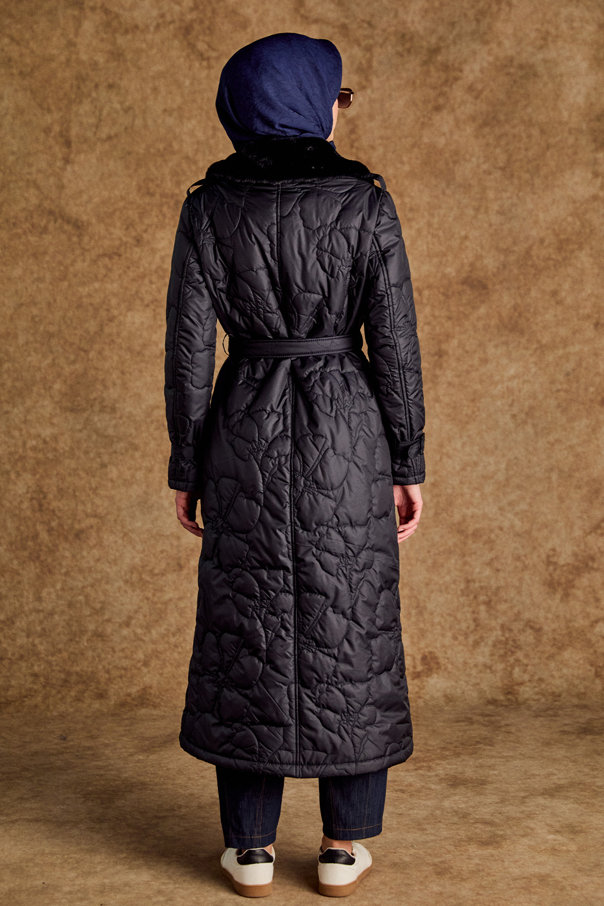 Çiçekli Kapitone Kruvaze Mont, Tesettür Giyim