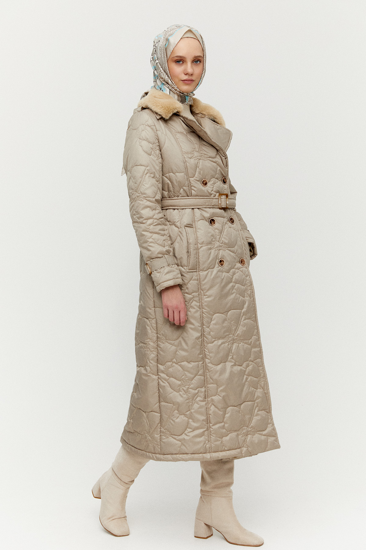 Çiçekli Kapitone Kruvaze Mont, Tesettür Giyim