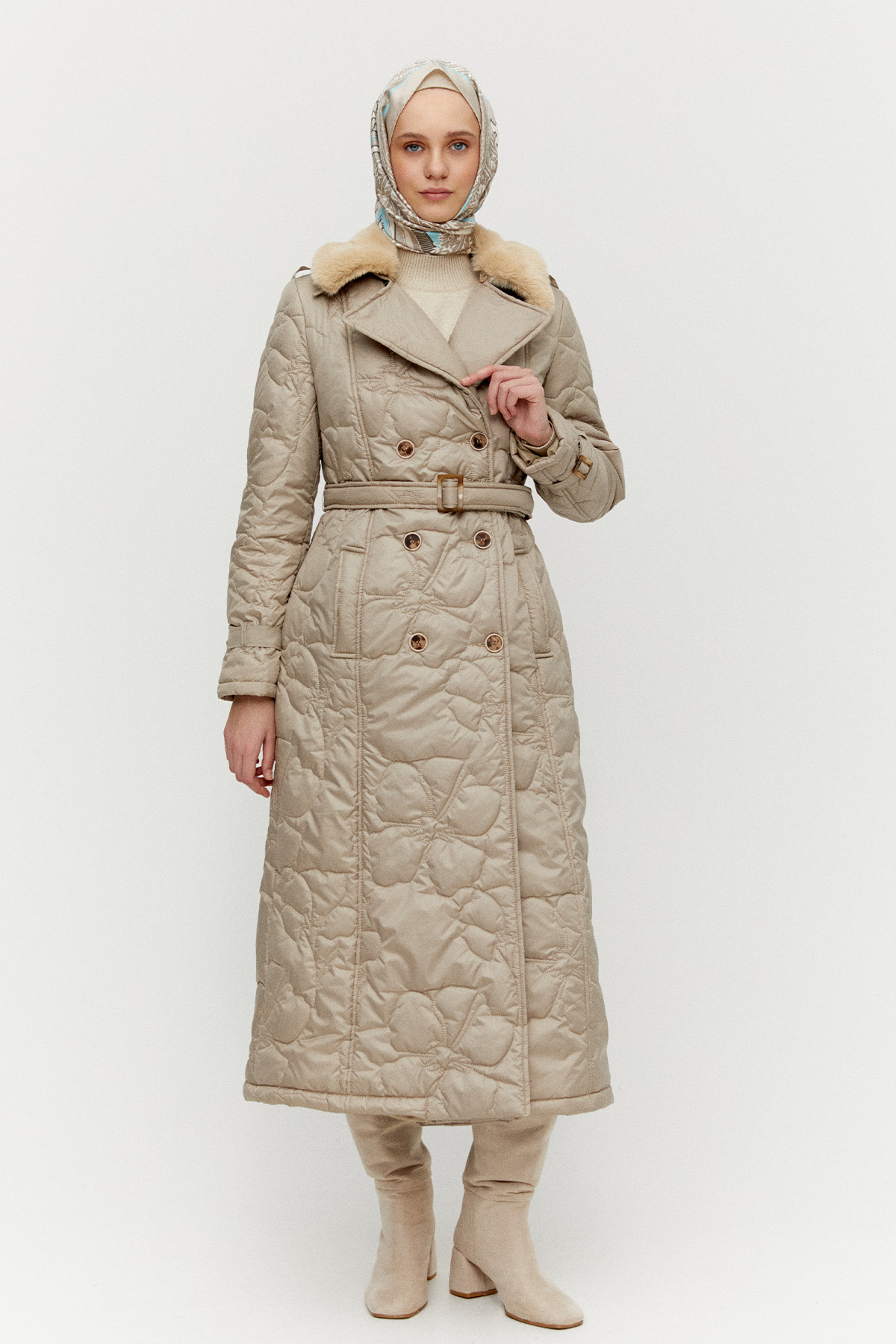 Çiçekli Kapitone Kruvaze Mont, Tesettür Giyim